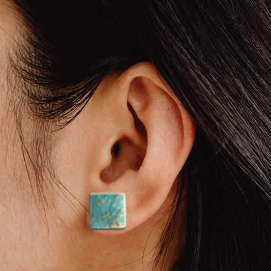 Sparkly Blue Square Ceramic Stud Earrings For Women, Handmade Jewelry Gifts For Her, Aesthetic Clay Stud Earrings, Novelty Dainty Earrings - Ceramica Ana Rafael