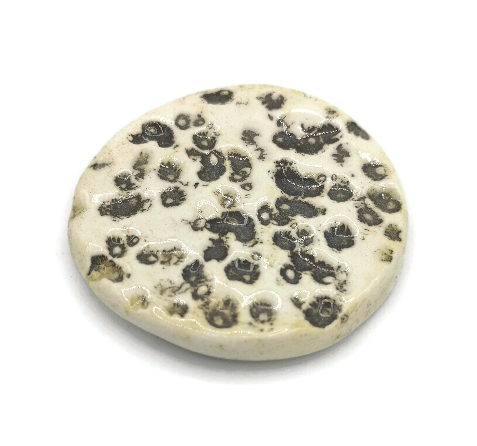 Handmade Ceramic Full Moon Fridge Magnets, Textured Clay Refrigerator Magnets For Home Decor, Cute Round Decorative Magnet - Ceramica Ana Rafael