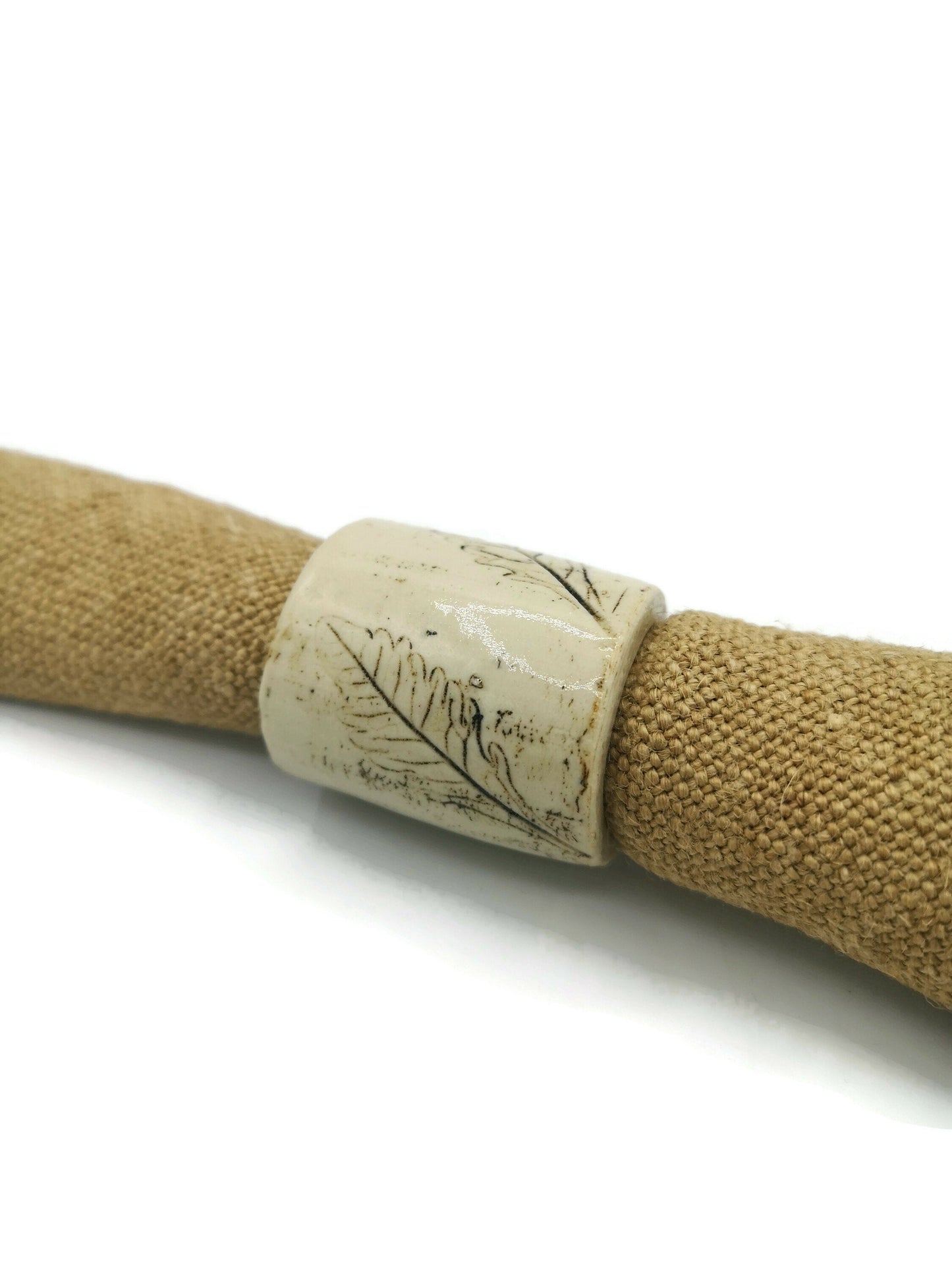 Leaf Napkin Holder, Mom Birthday Gift From Daughter, Autumn Nakin Rings, Portuguese Handmade Ceramic Object Decor Napkin Holder - Ceramica Ana Rafael