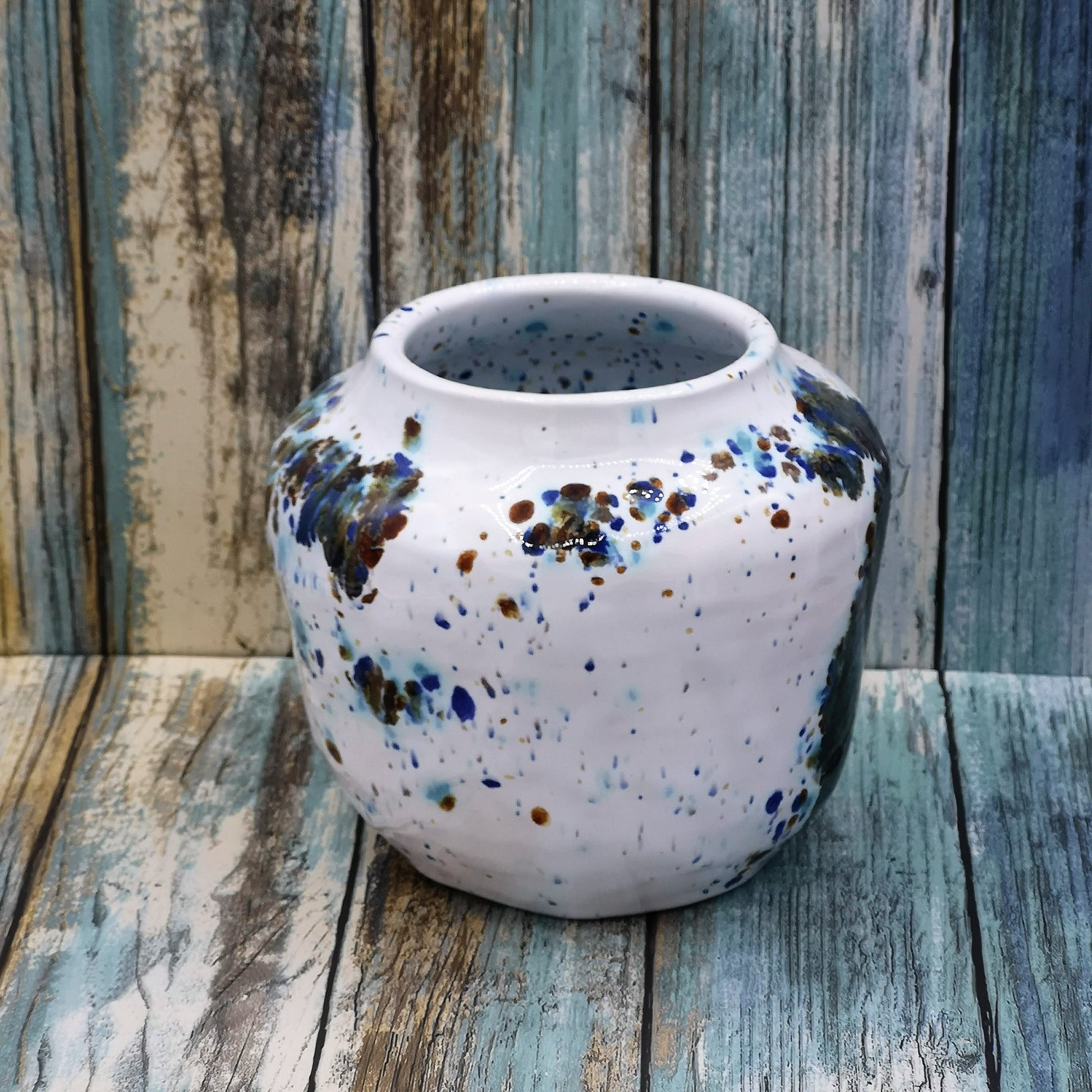Handmade Ceramic Bud Vase, Speckled Modern Pottery Vase For Flowers, Unique House Warming Gifts For Couple, Custom Wedding Gift - Ceramica Ana Rafael