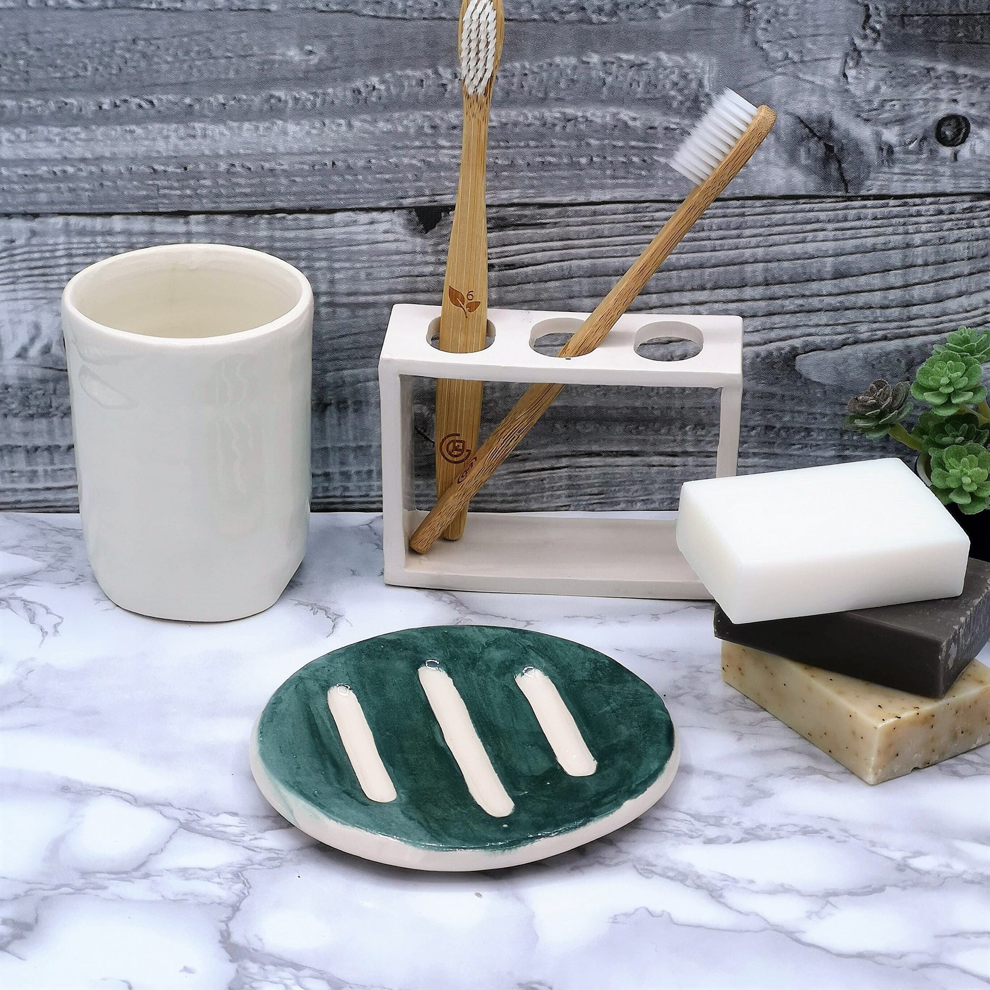 DRAINING SOAP DISH Soap Holder, Eco Friendly Bathroom Accessories, Zero waste Clay Soap Dish, Drain Soap Dish, Soap Tray, Soap Bar Holder - Ceramica Ana Rafael