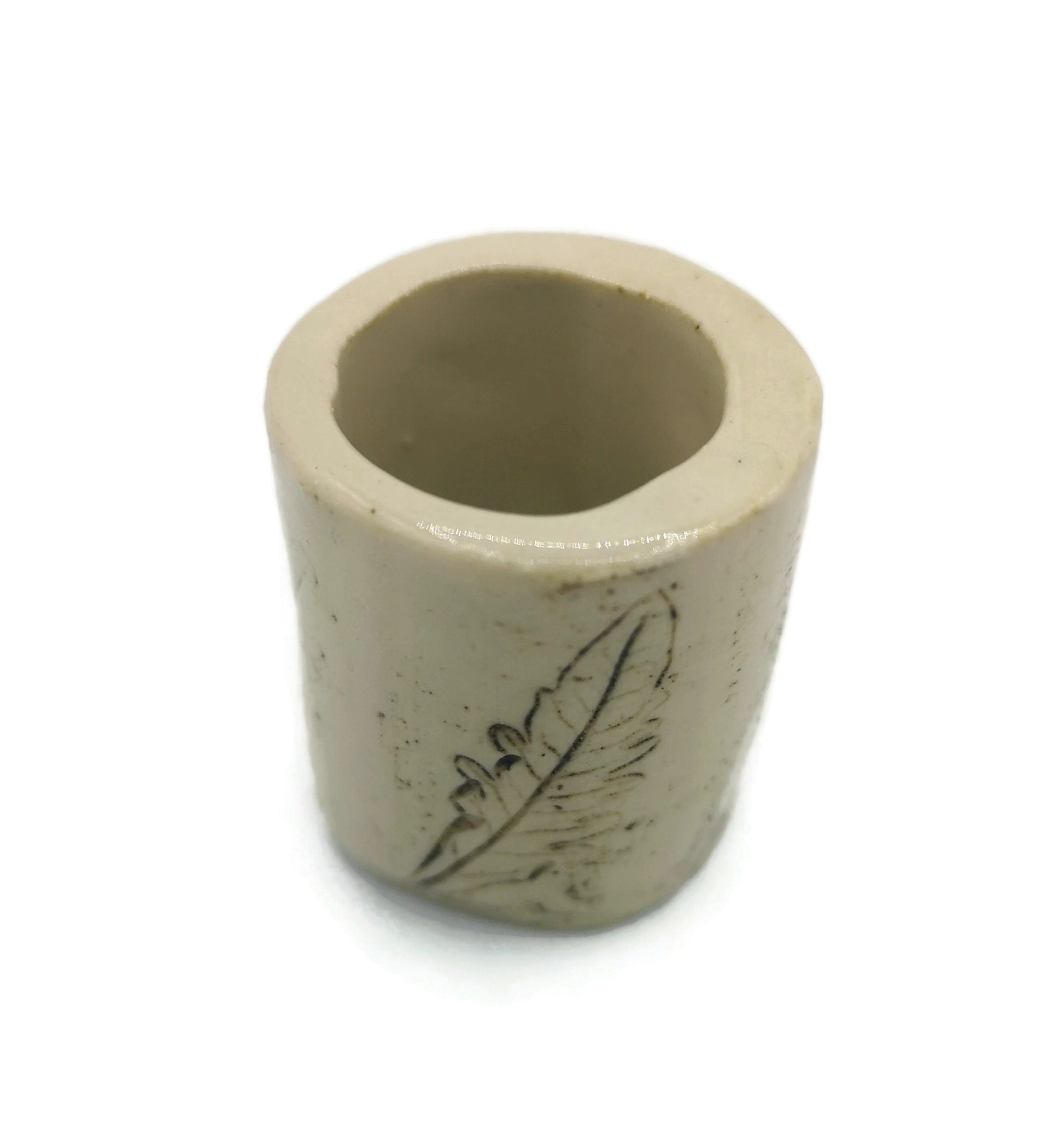 Large Hole Ceramic Tube Beads for Macrame Plant Hanger Project With Engraved Leaf, Handmade Stoneware Beads Oversized, Rustic Clay Cylinder - Ceramica Ana Rafael