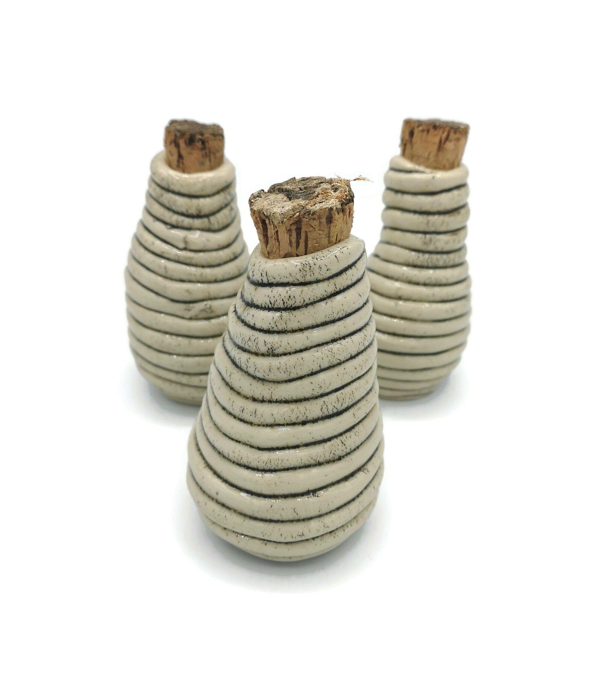 Handmade Ceramic Mini Bottle, Tiny Pottery Vase, Housewarming Gift, Beige Miniature Bottle Textured Irregular Shape - Ceramica Ana Rafael