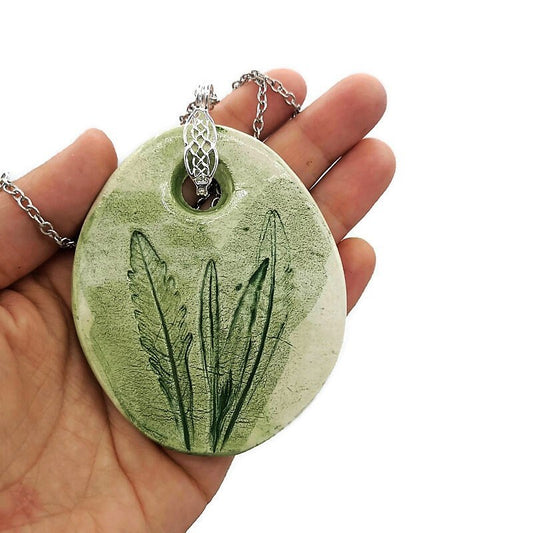 AESTHETIC NECKLACE, CERAMIC Jewelry, Hypoallergenic Vegan Necklace, Porcelain Pendant, Plant Mom Gift, Mothers Day Gift From Daughter - Ceramica Ana Rafael