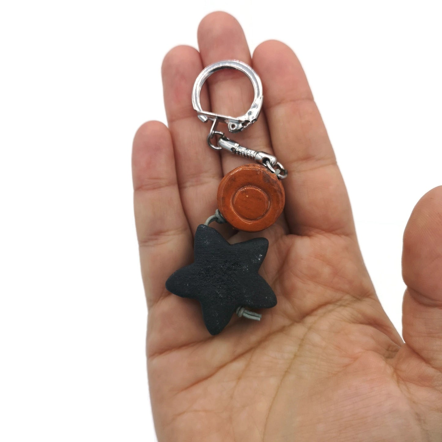 STAR KEY CHAIN, Cool Keychain For Men, Unique Keychain For Teacher, Handmade Keyring, Secret Santa Gifts, Beaded Keychain Accessories - Ceramica Ana Rafael