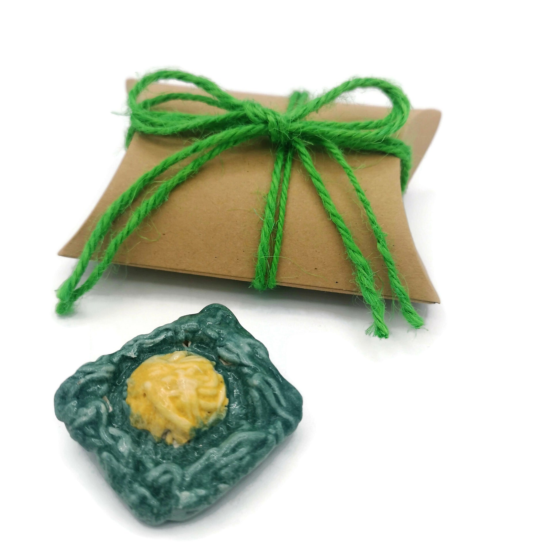 Sophisticated Brooch, Mothers Day Gift From Daughter, Handmade Brooch Gift, Best Gifts For Her, Mom Birthday Gift For Women - Ceramica Ana Rafael