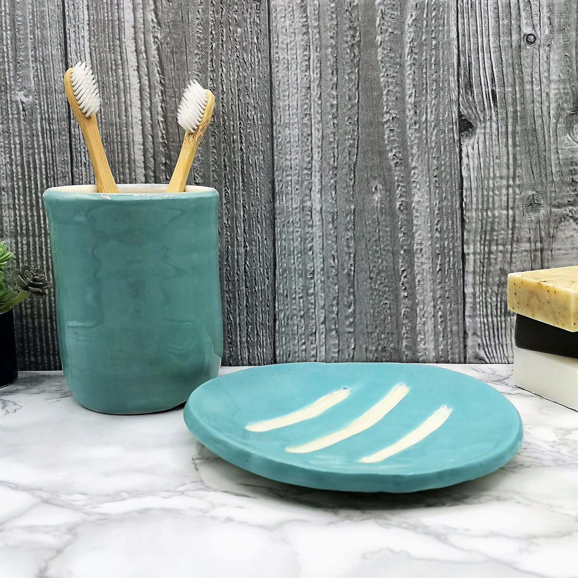 Handmade Ceramic Blue Round Soap Dish With Drain, Draining Soap Bar Holder, Clay Tray, Sustainable Bathroom Accessories - Ceramica Ana Rafael