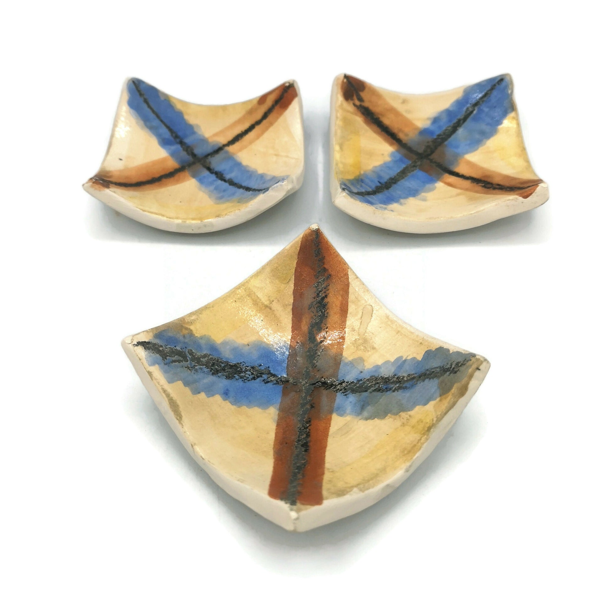Handmade Ceramic Ring Holder Dish, Set Of 3 Small Square Shape Trinket Dishes For Guest Wedding Favors - Ceramica Ana Rafael