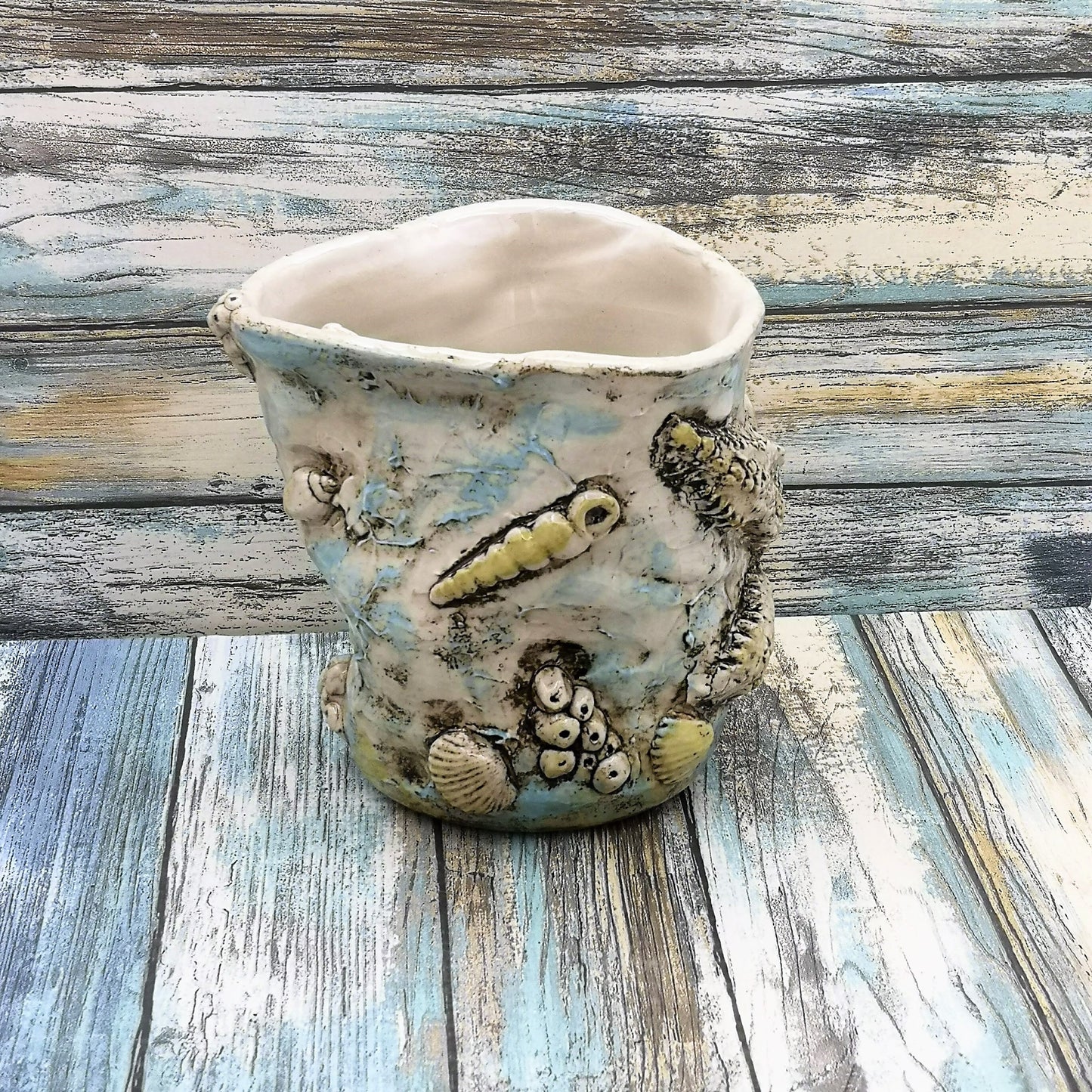 SKULPTURELLE VASE STRANDDekor, handgemachte Keramik Boho Blumenvase, Muschelkeramik Ikebana Vase, ästhetische Dekoobjekte Ozeanwellen Vase