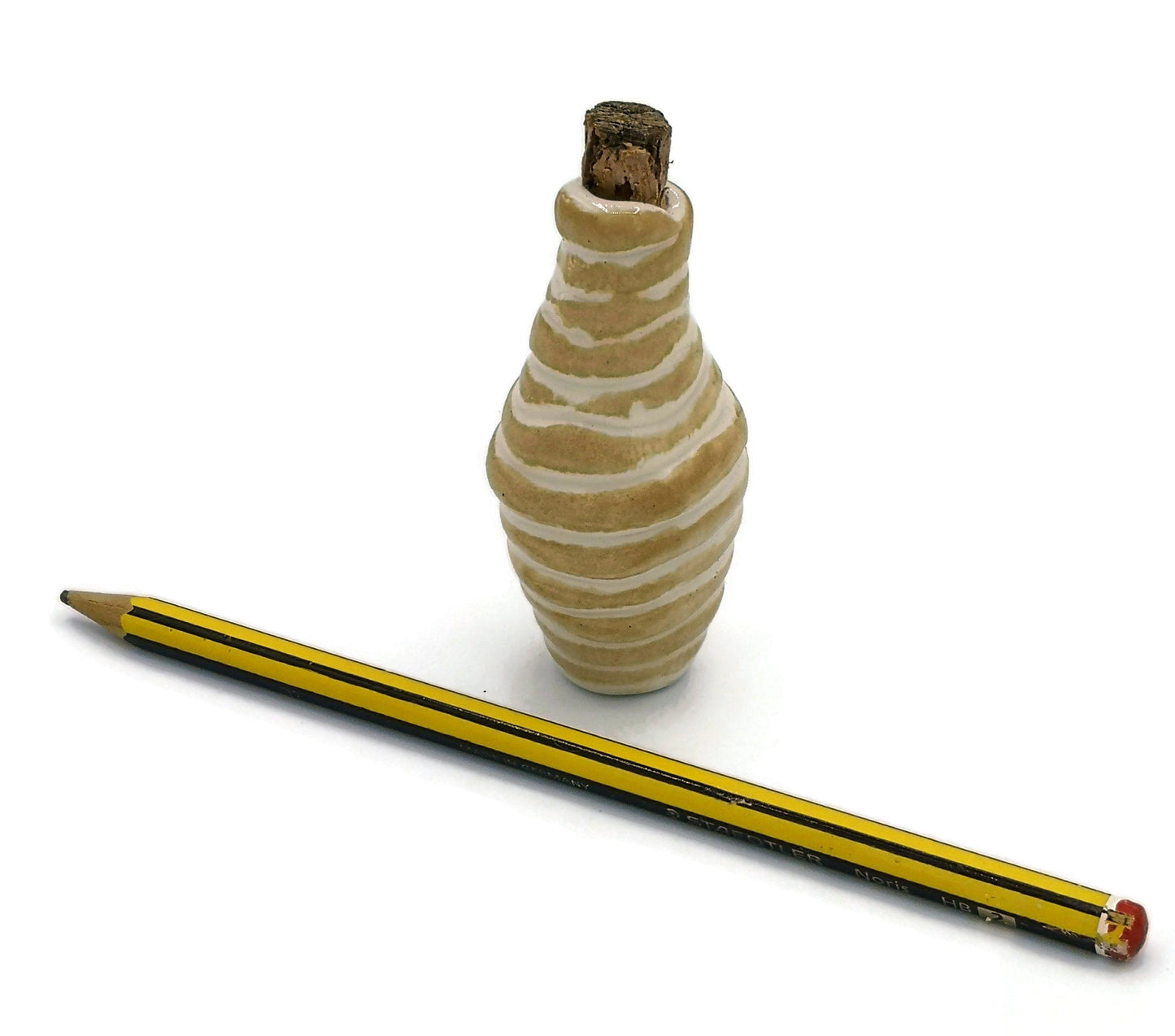 1Pc 85mm Handmade Ceramic Decorative Bottles, Cute Wedding Favors, Small Bottle Vase With Cork Stopper, Host Gift, Unique Tea Party Favors - Ceramica Ana Rafael