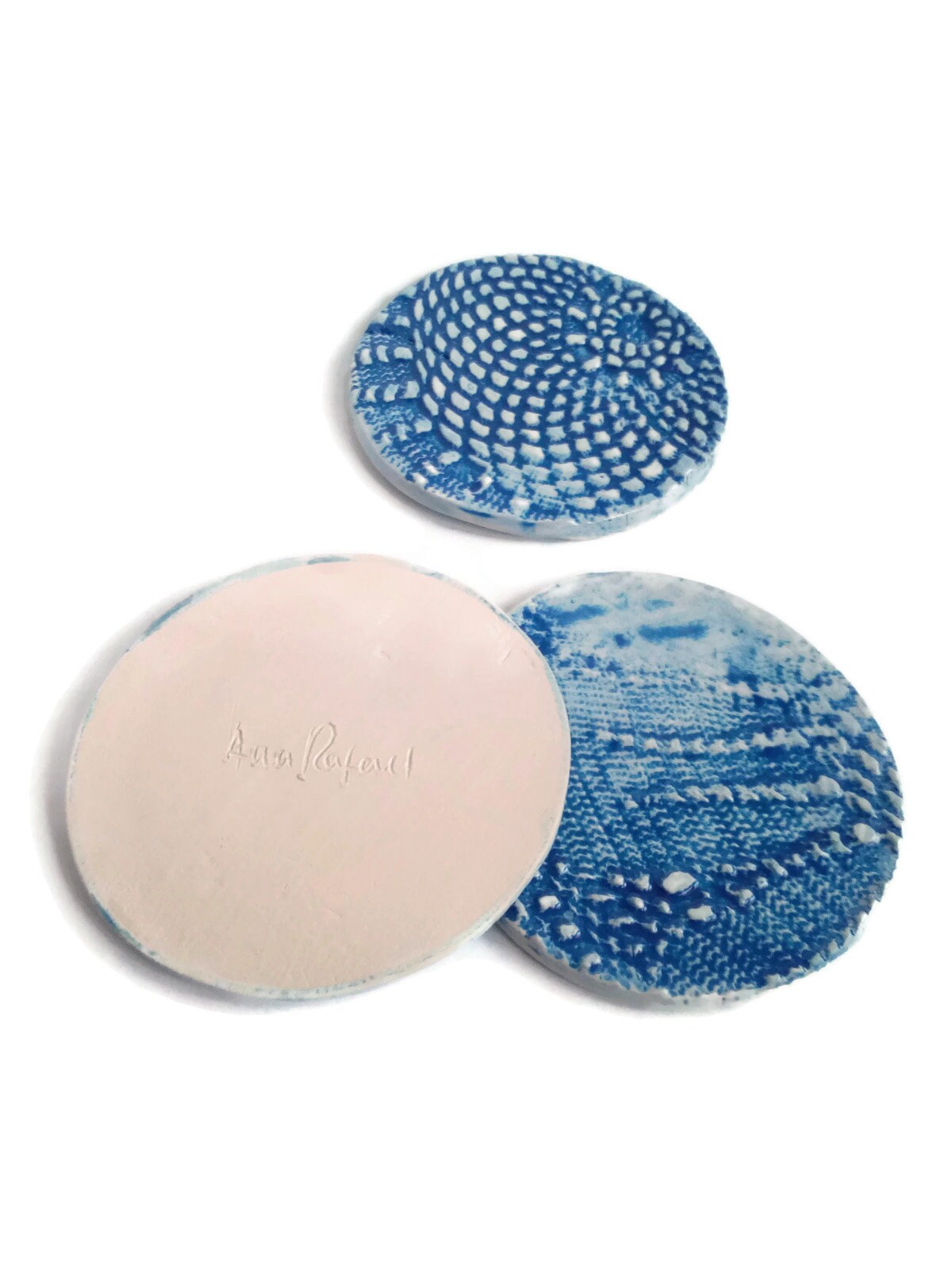 3Pc 11cm/4,3in Blue Handmade Ceramic Coasters With Lace Texture And Cork Back, Assorted Round Shape Trivet, Office Desk Accessories For Him - Ceramica Ana Rafael