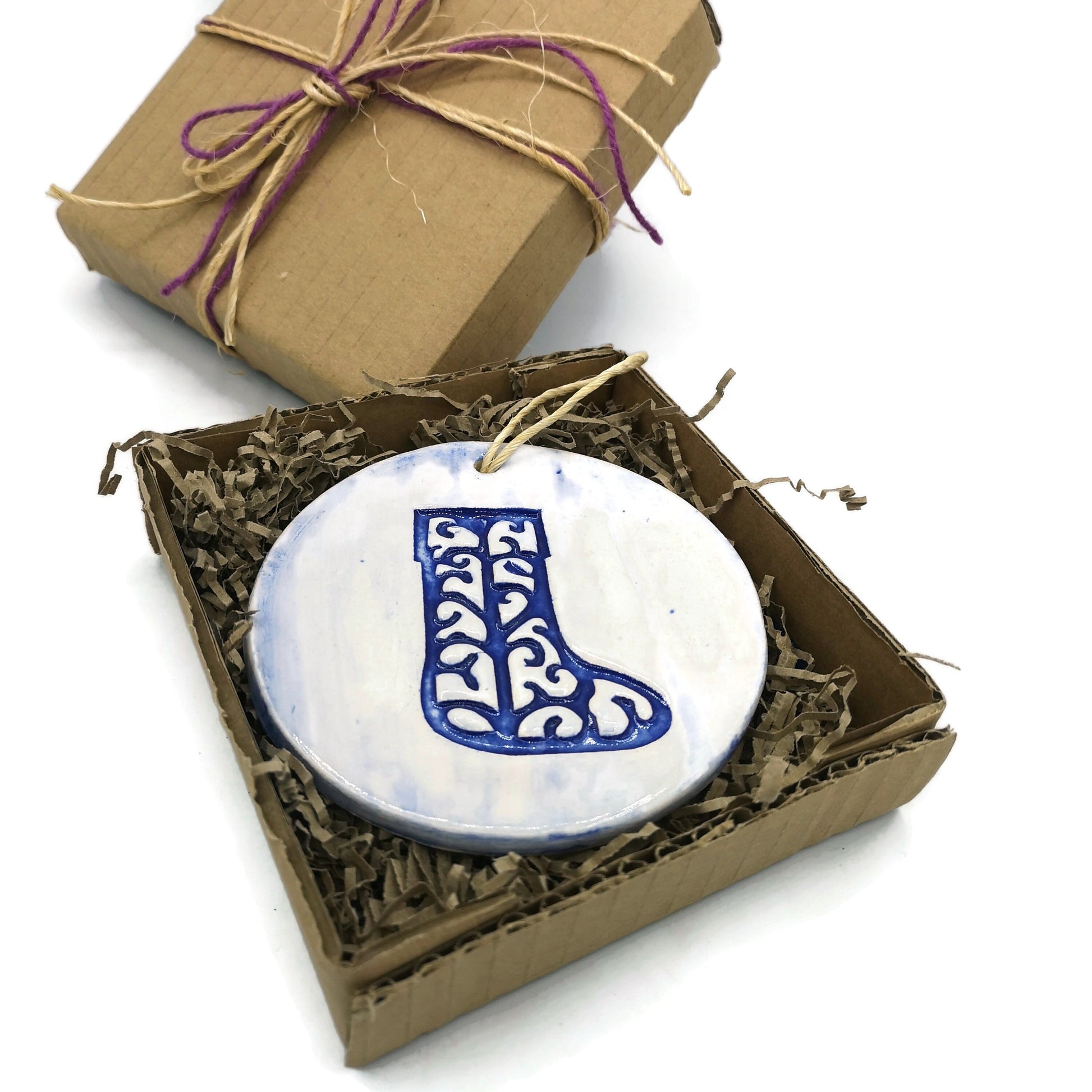 Christmas Ornaments, Ceramic Wall Hanging, Housewarming Gift First Home, Christmas Gift For Mom, Trending now, Secret Sister - Ceramica Ana Rafael