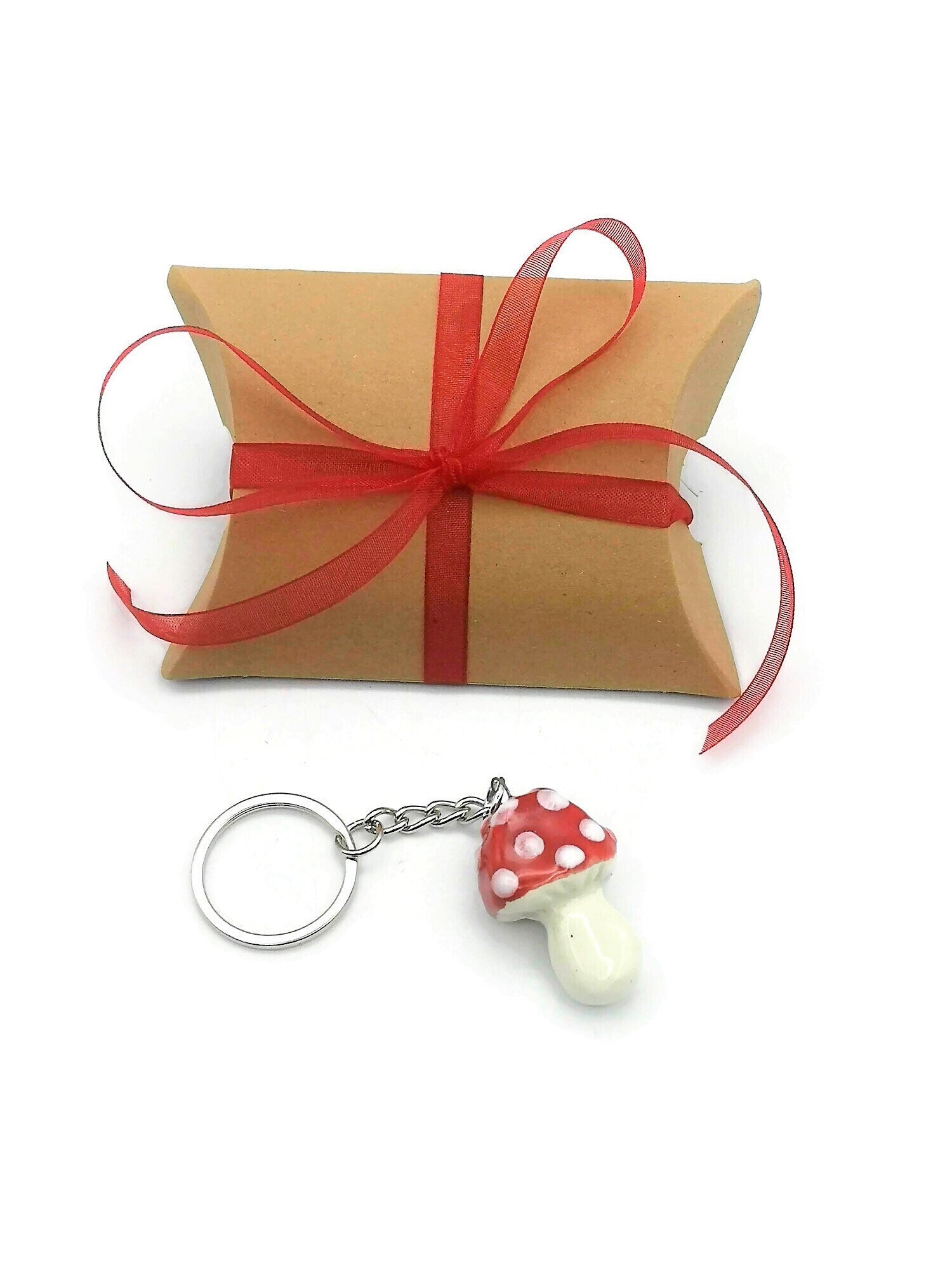 Handmade Ceramic Red Mushroom Keychain For Women, Cut Mushroom Charm Key Chain Gift For Her, Unique Artisan Cottagecore Accessories - Ceramica Ana Rafael