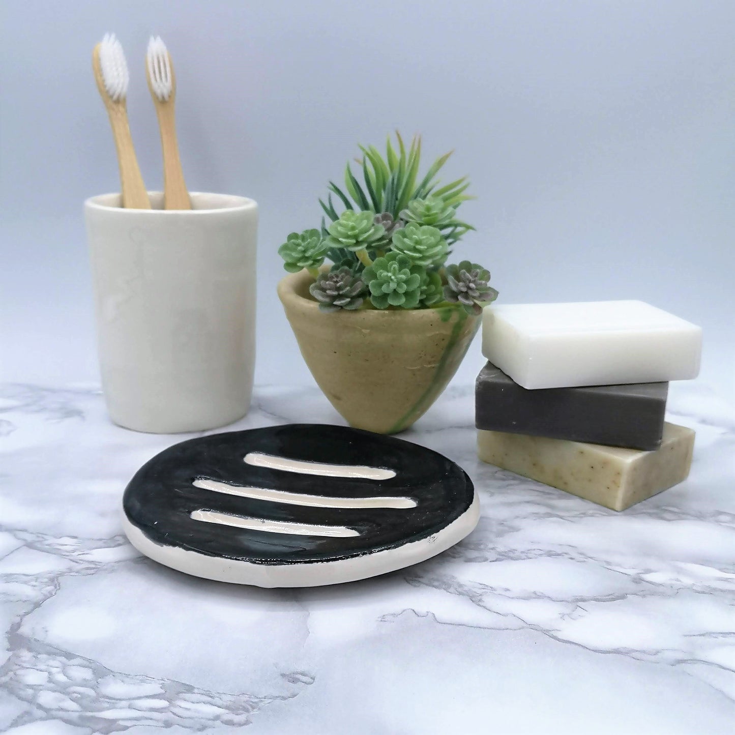 CERAMIC SOAP DISH, Ceramic Soap Dish, Eco Friendly Bathroom Accessories, Zero waste Clay Pottery Soap Dish Drain - Ceramica Ana Rafael