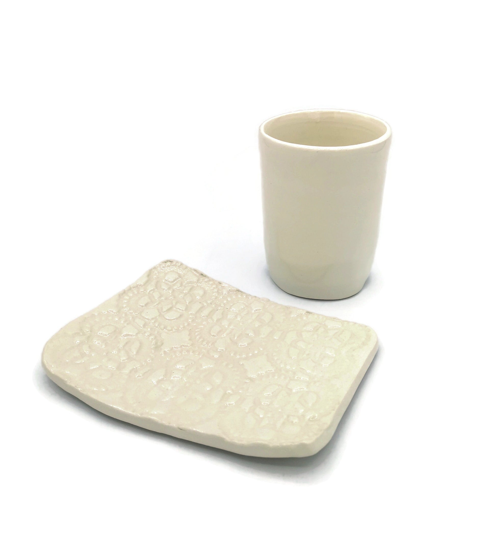 White Handmade Ceramic Lace Soap Dish And Toothbrush Holder, Bathroom Set, Eco Friendly Gift For Women, Best Sellers Sustainable Gift - Ceramica Ana Rafael