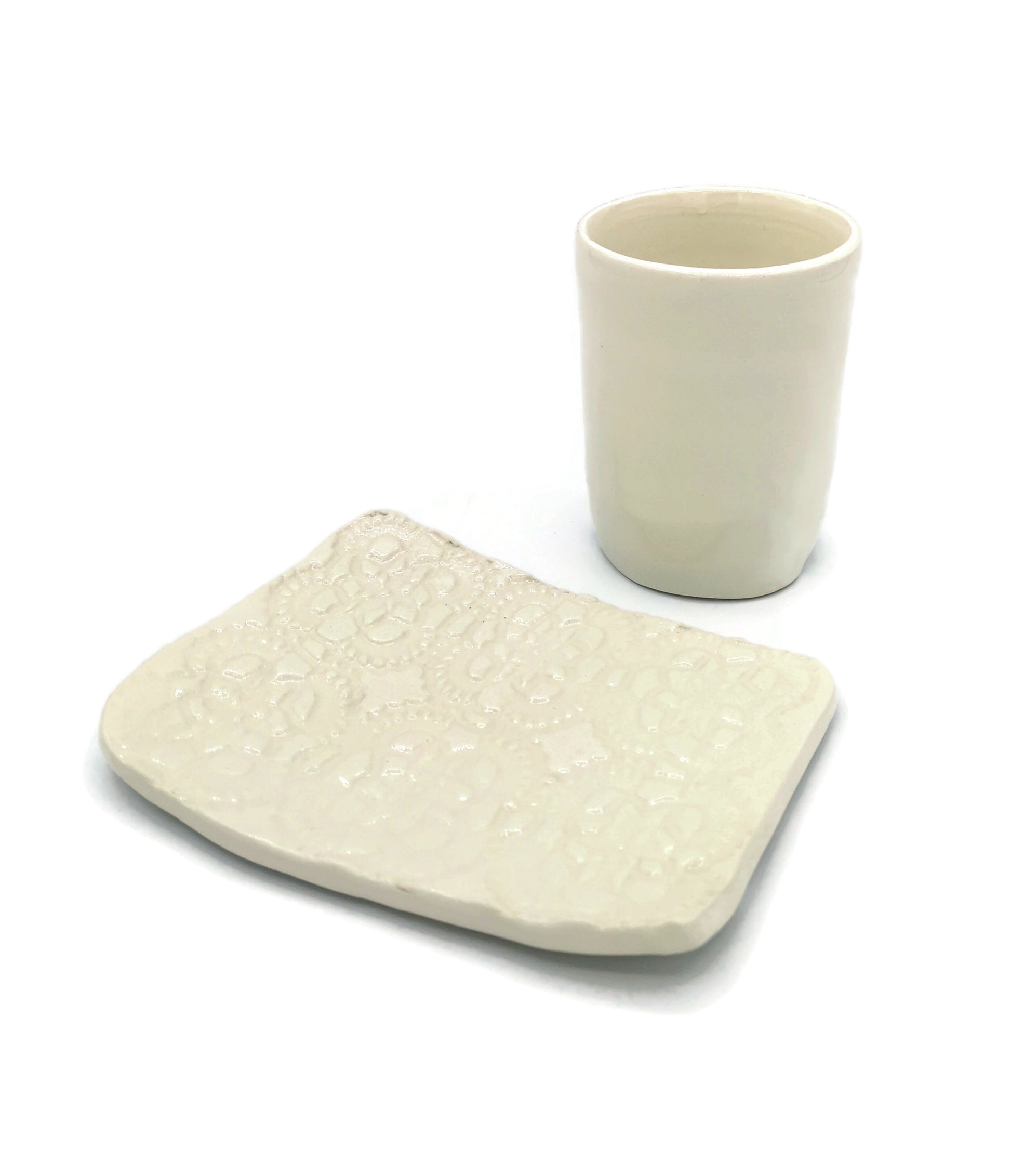 White Handmade Ceramic Lace Soap Dish And Toothbrush Holder, Bathroom Set, Eco Friendly Gift For Women, Best Sellers Sustainable Gift - Ceramica Ana Rafael