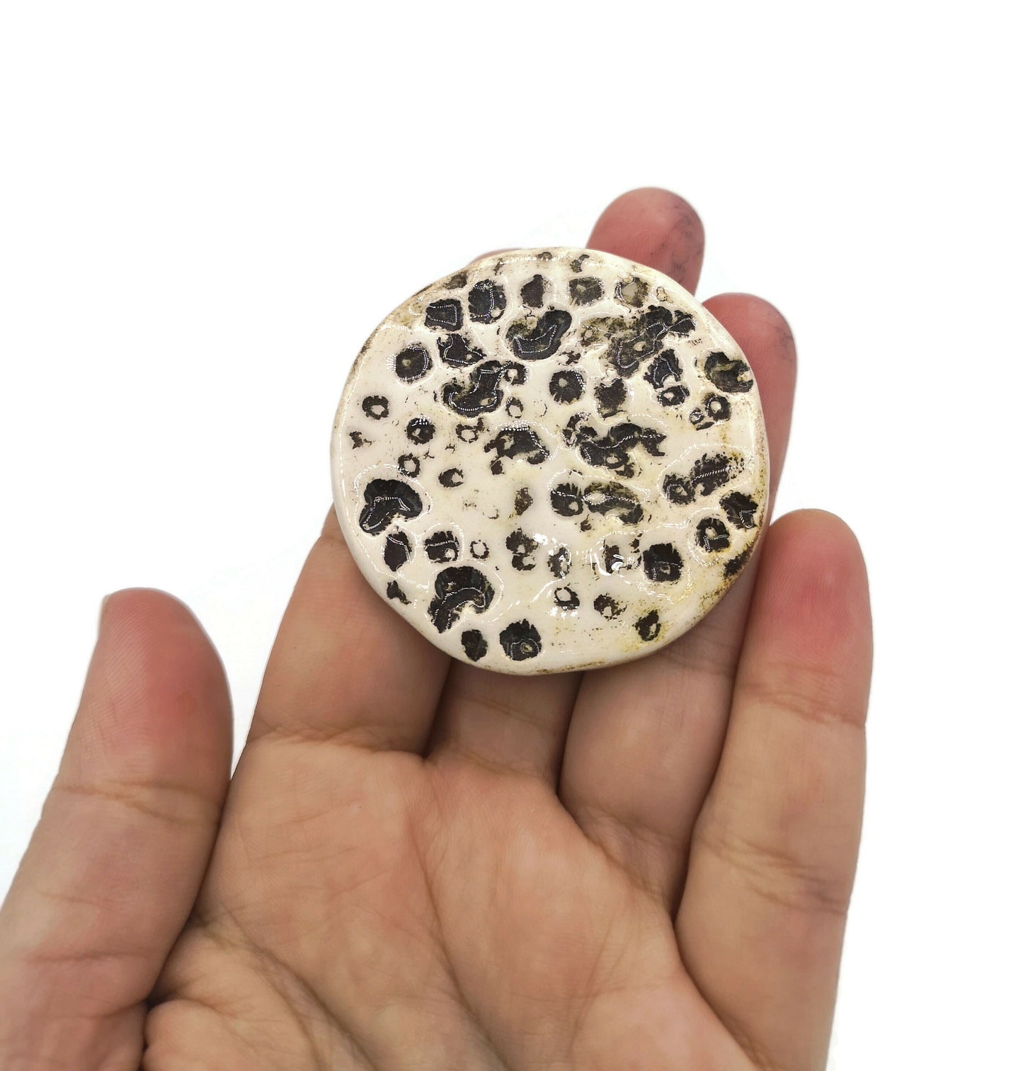 Beige Textured Moon Brooch Pin For Women, Handmade Ceramic Jewelry, Dark Academia Best Gifts for Her, Stocking Stuffers Idea - Ceramica Ana Rafael