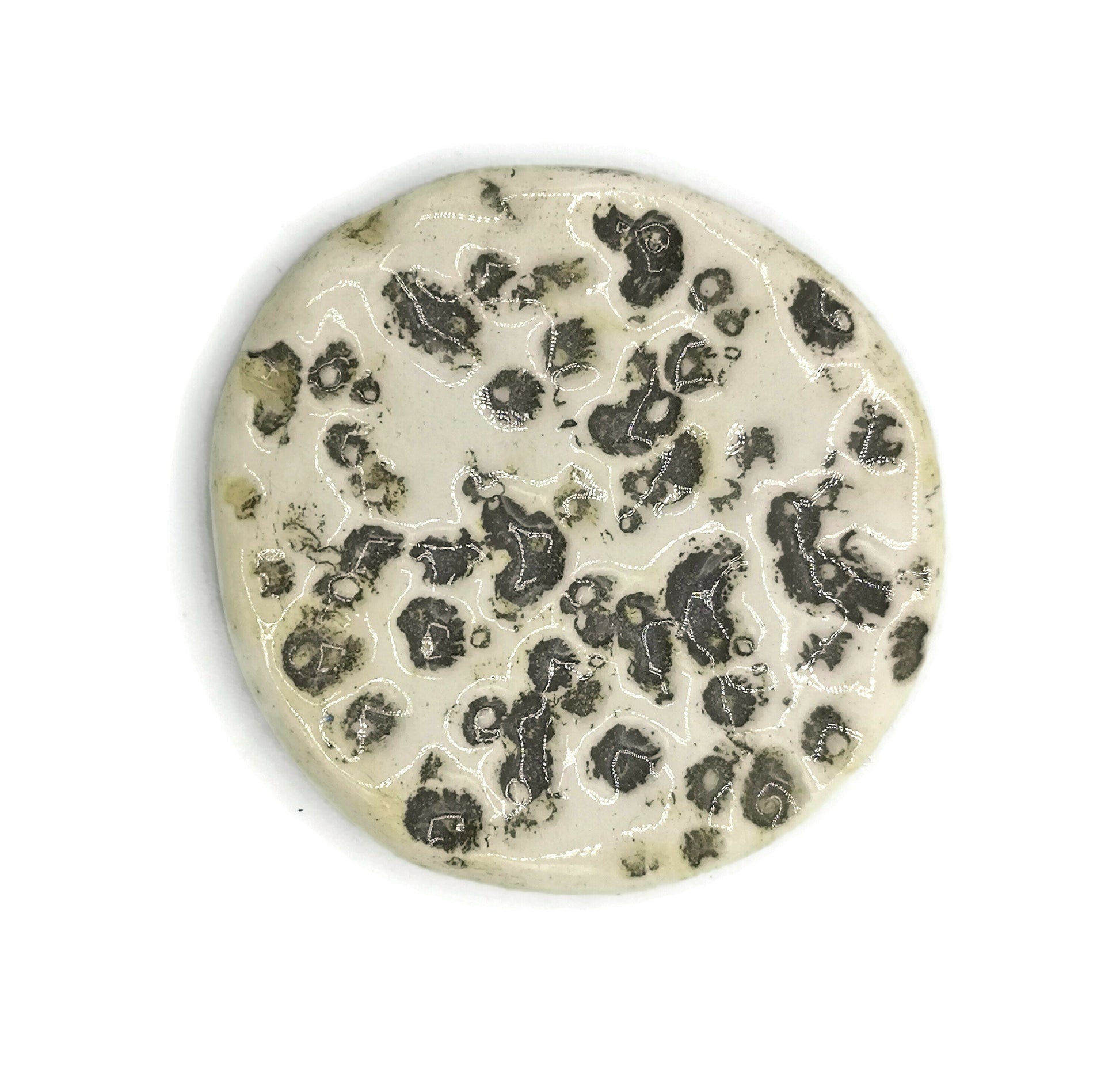 Beige Textured Moon Brooch Pin For Women, Handmade Ceramic Jewelry, Dark Academia Best Gifts for Her, Stocking Stuffers Idea - Ceramica Ana Rafael