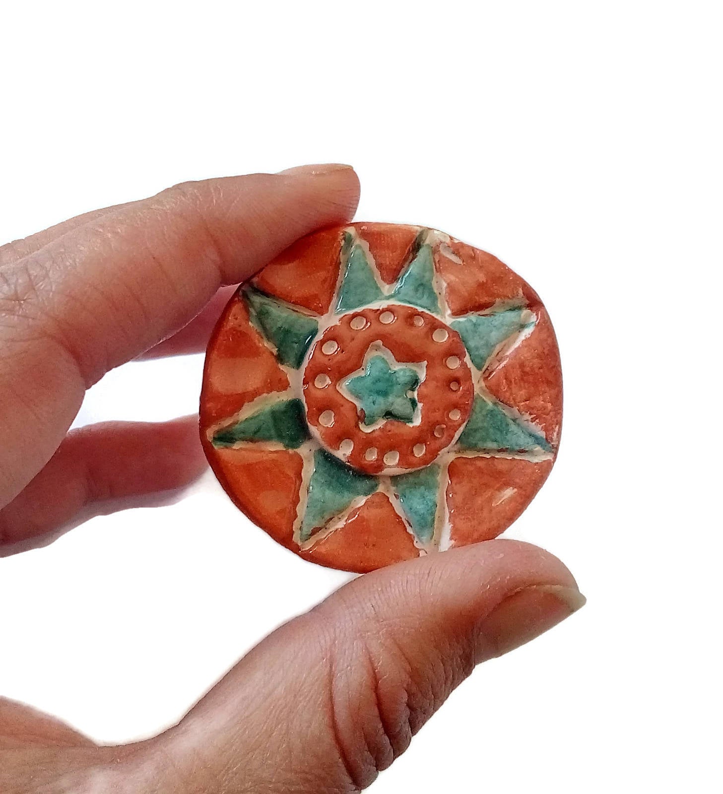 Star Brooch, Handmade Ceramic Celestial Brooches For Women, Mom Birthday Gift From Daughter, Clay Cameo Broach Pin, Grandma Christmas Gifs - Ceramica Ana Rafael