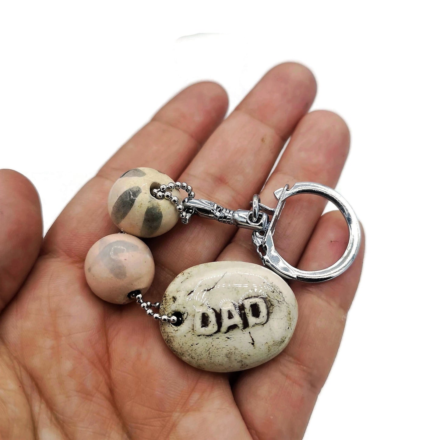 DAD KEYCHAIN, BEADED Keychain For Men Customizable, Cool Clay Charm Keyring Beaded Accessories Gift For Daddy, Dad Birthday Gift - Ceramica Ana Rafael
