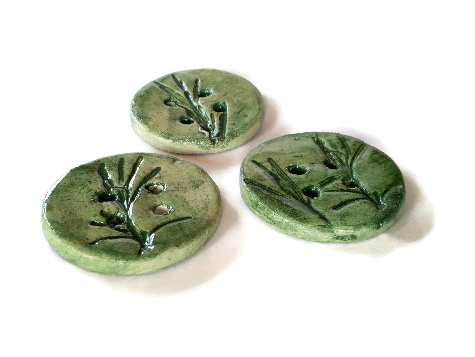3Pcs 45mm Extra Large Handmade Ceramic Buttons, Round Sewing Buttons, Unique Rosemary Leaves Handmade Pottery Designer Buttons For Crafts - Ceramica Ana Rafael