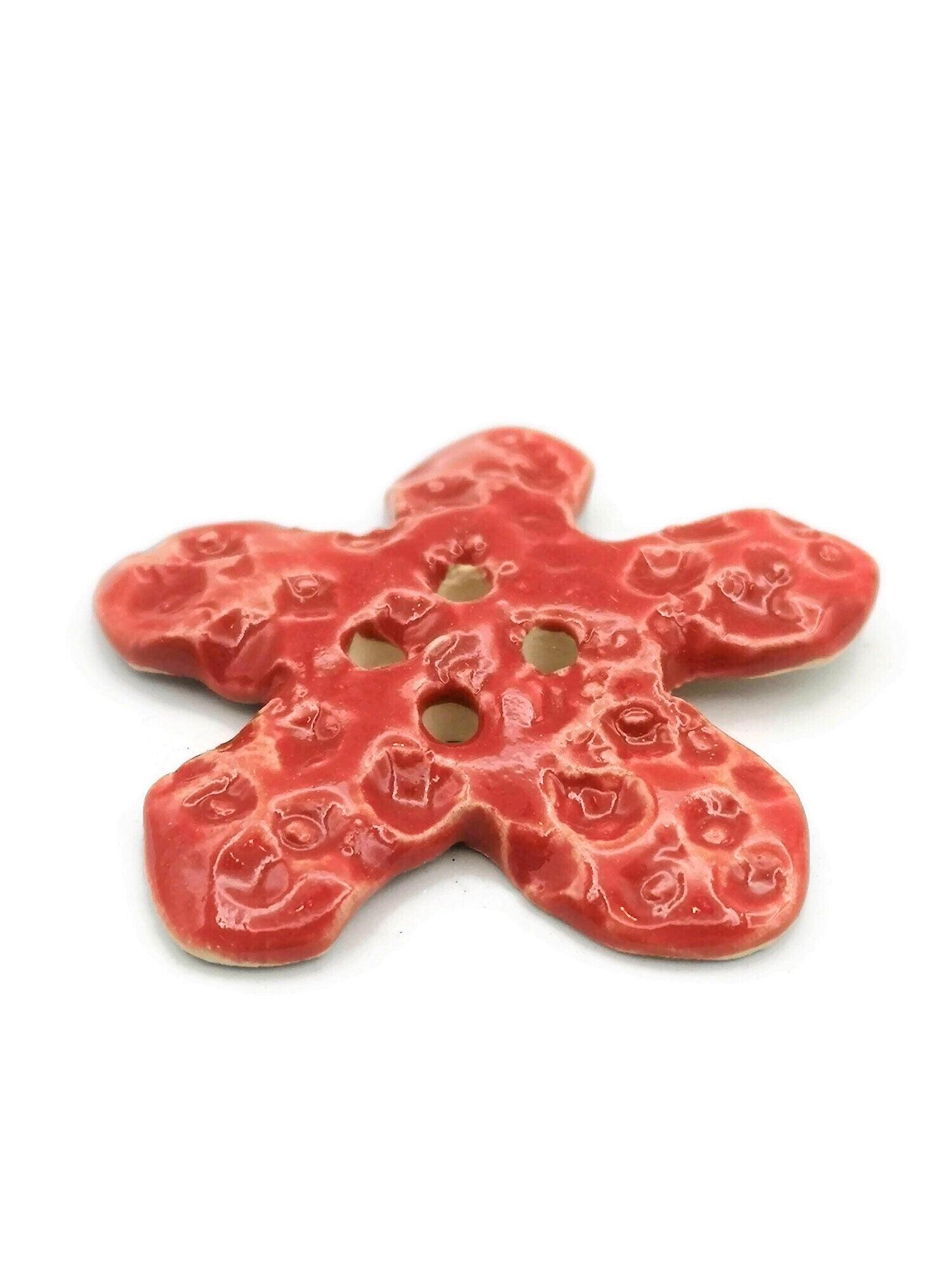1Pc 50 mm Red Handmade Ceramic Star Extra Large Sewing Buttons, Giant Decorative Novelty Buttons for Crafts, Big Coat Buttons, Jumbo Button - Ceramica Ana Rafael