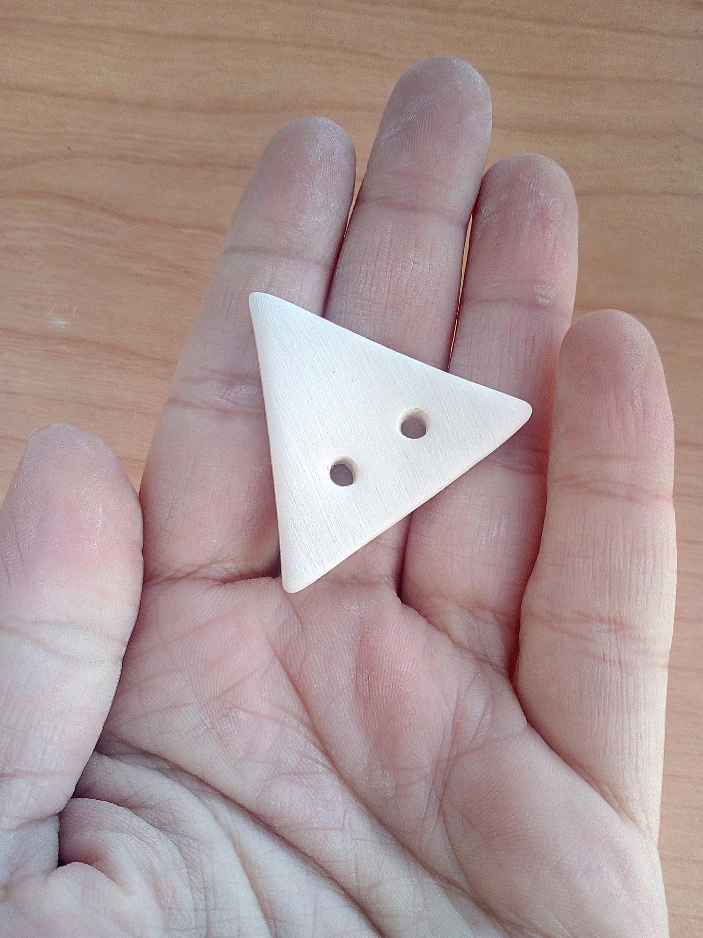 BLANK BUTTONS, TRIANGLE Sewing Buttons For Jewery Making, Set Of 10 Unpainted Ceramic Bisque Ready To Paint, Novelty Buttons, Flat Buttons - Ceramica Ana Rafael