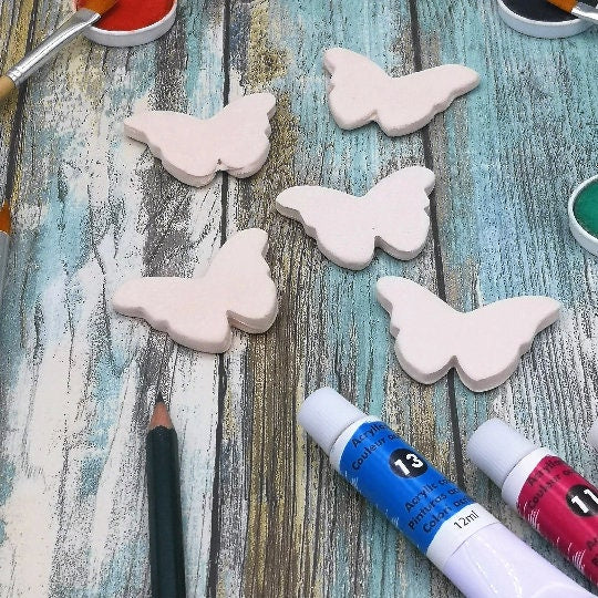 Butterfly Figurine Set, Unpainted Ceramic Bisque Ready To Paint, blank ornament for wedding favors for guests - Ceramica Ana Rafael