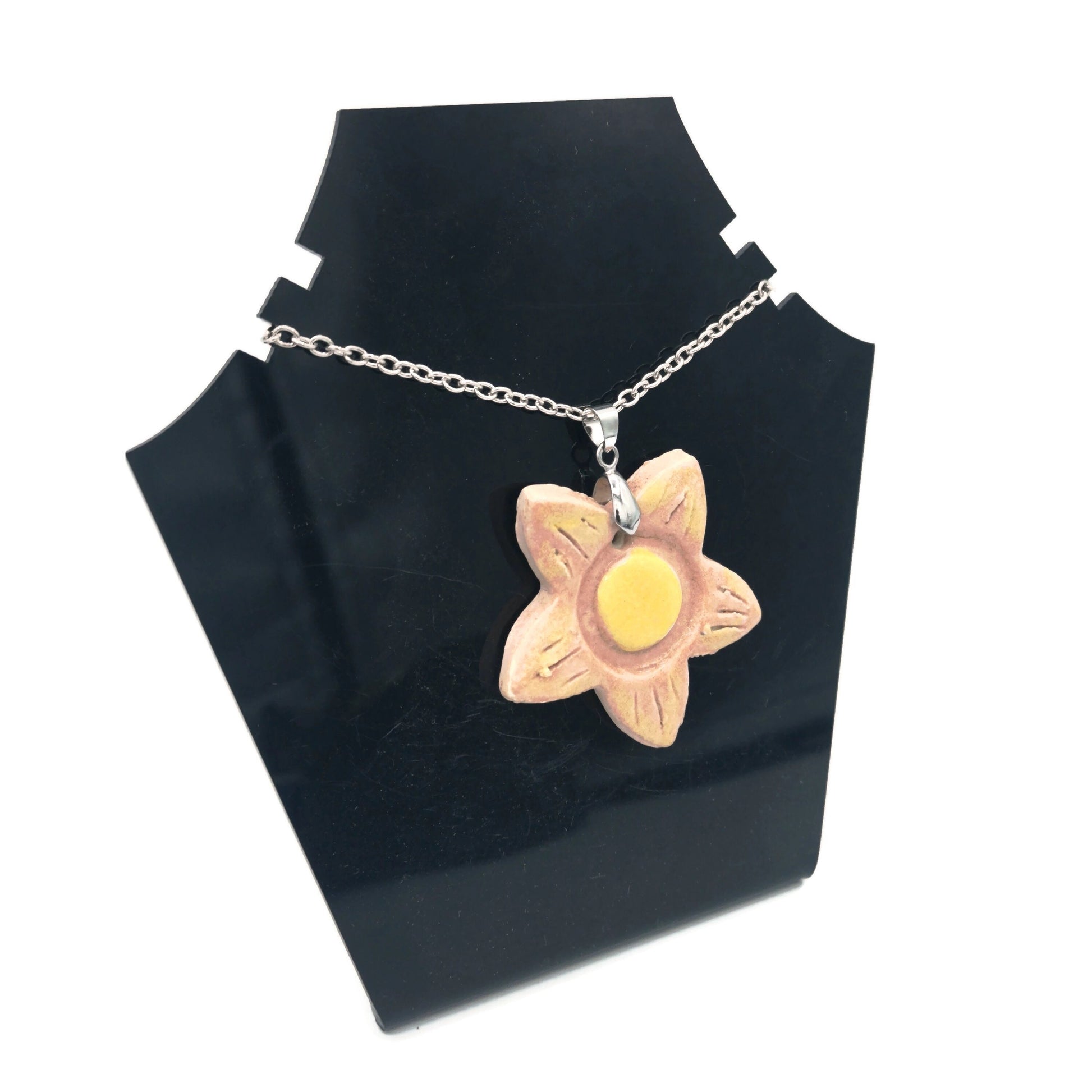 Flower Pendant Necklace, Cute Mothers Day Gift Statement Chocker Necklace, Kawaii Jewelry Best Gift For Her, Mom Birthday Gift From Daughter - Ceramica Ana Rafael