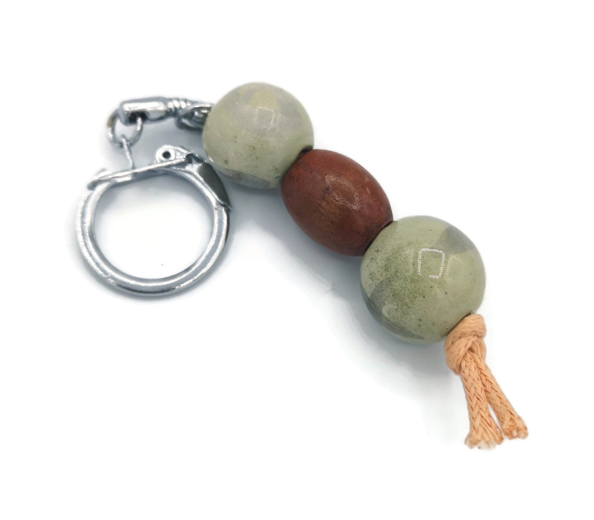 BEADED KEYCHAIN, CERAMIC Keychain, Customizable Keychain For Men, Daddy Keychain Handmade Accessories, Unique Secret Santa Gifts - Ceramica Ana Rafael