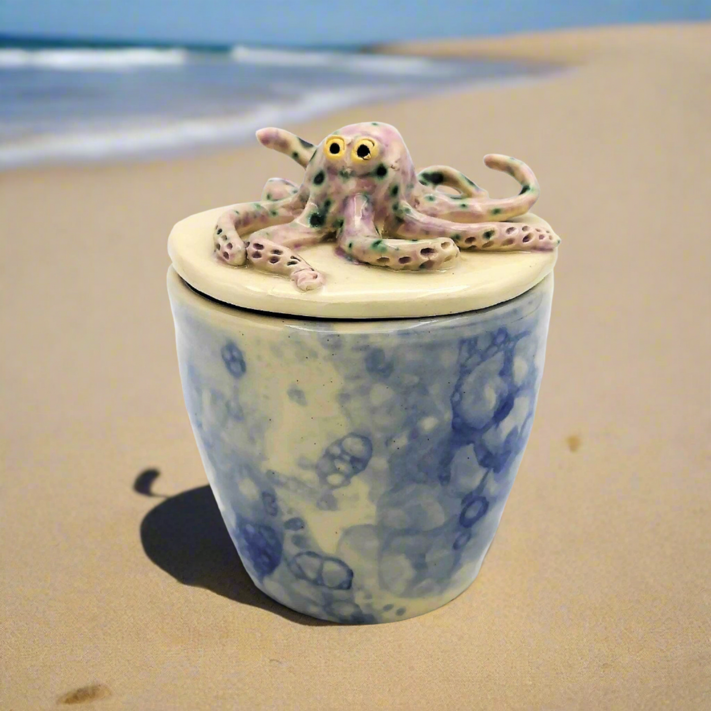 Azucarero de cerámica hecho a mano con tapa, recipiente de azúcar de tarro de cerámica moderno, regalo de inauguración de la casa, primer hogar costero, decoración del hogar, tazón de sal de olla de arcilla