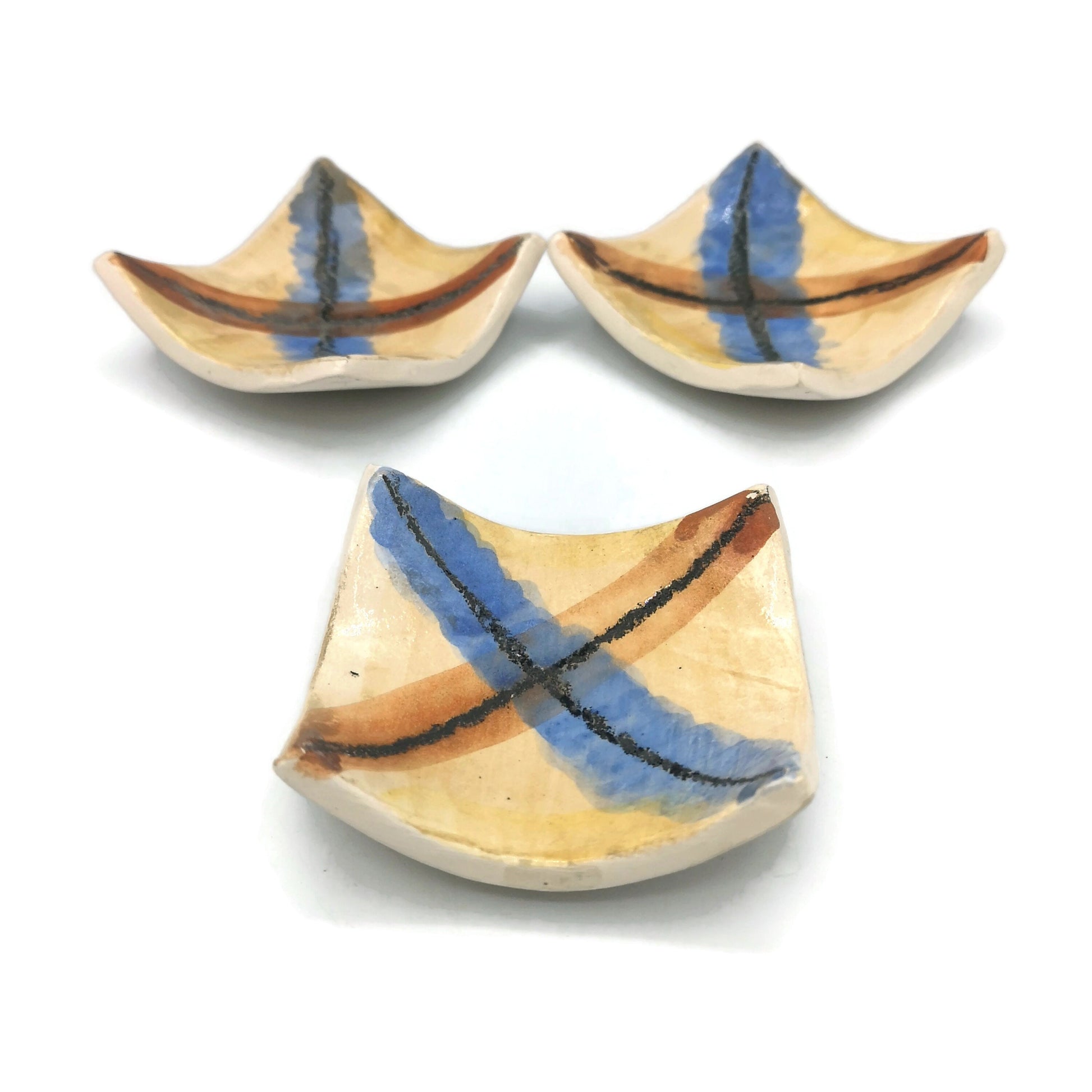 Handmade Ceramic Ring Holder Dish, Set Of 3 Small Square Shape Trinket Dishes For Guest Wedding Favors - Ceramica Ana Rafael