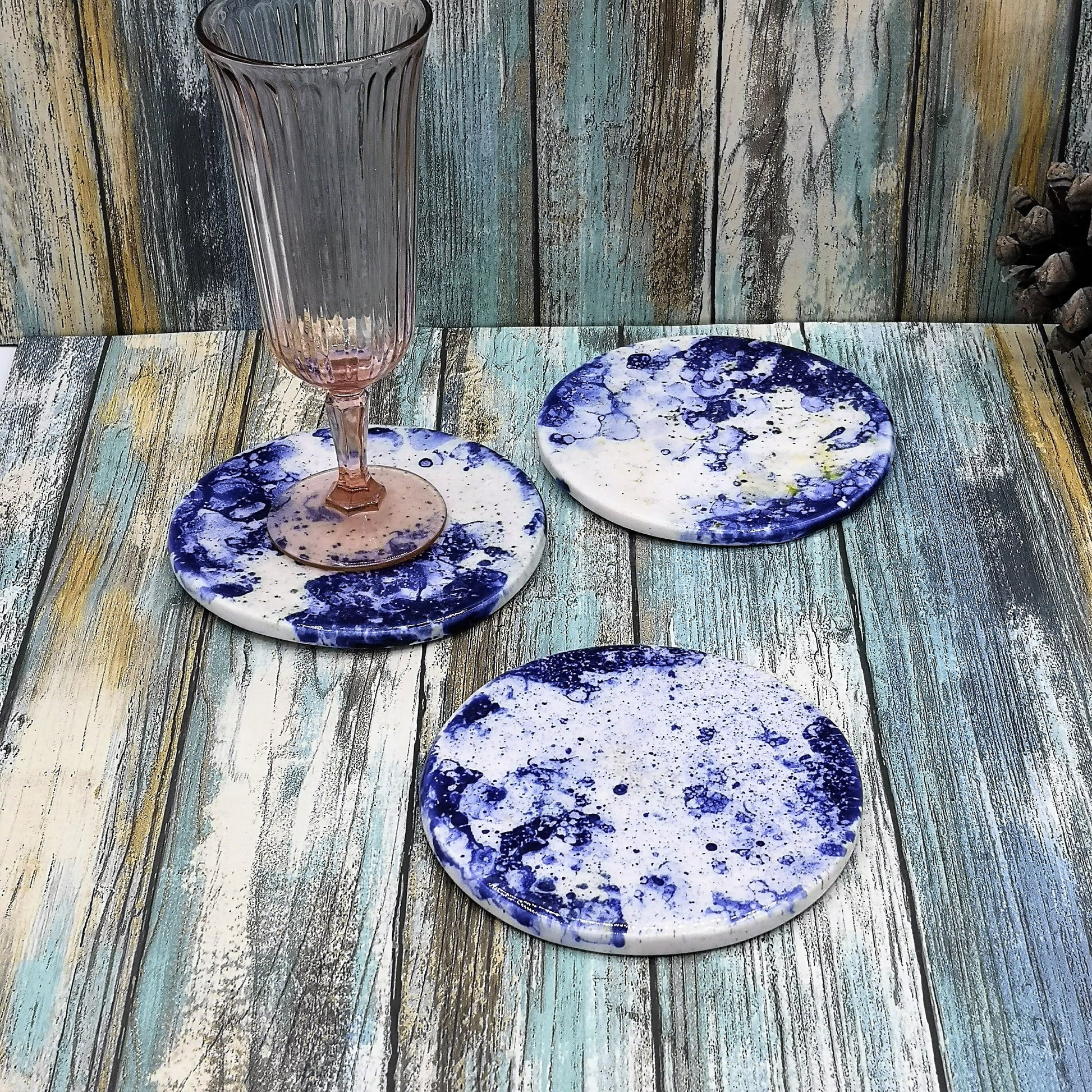 CERAMIC COASTERS, MODERN Coasters Round Shaped For Office Desk, Host Gift, Housewarming Gift First Home - Ceramica Ana Rafael