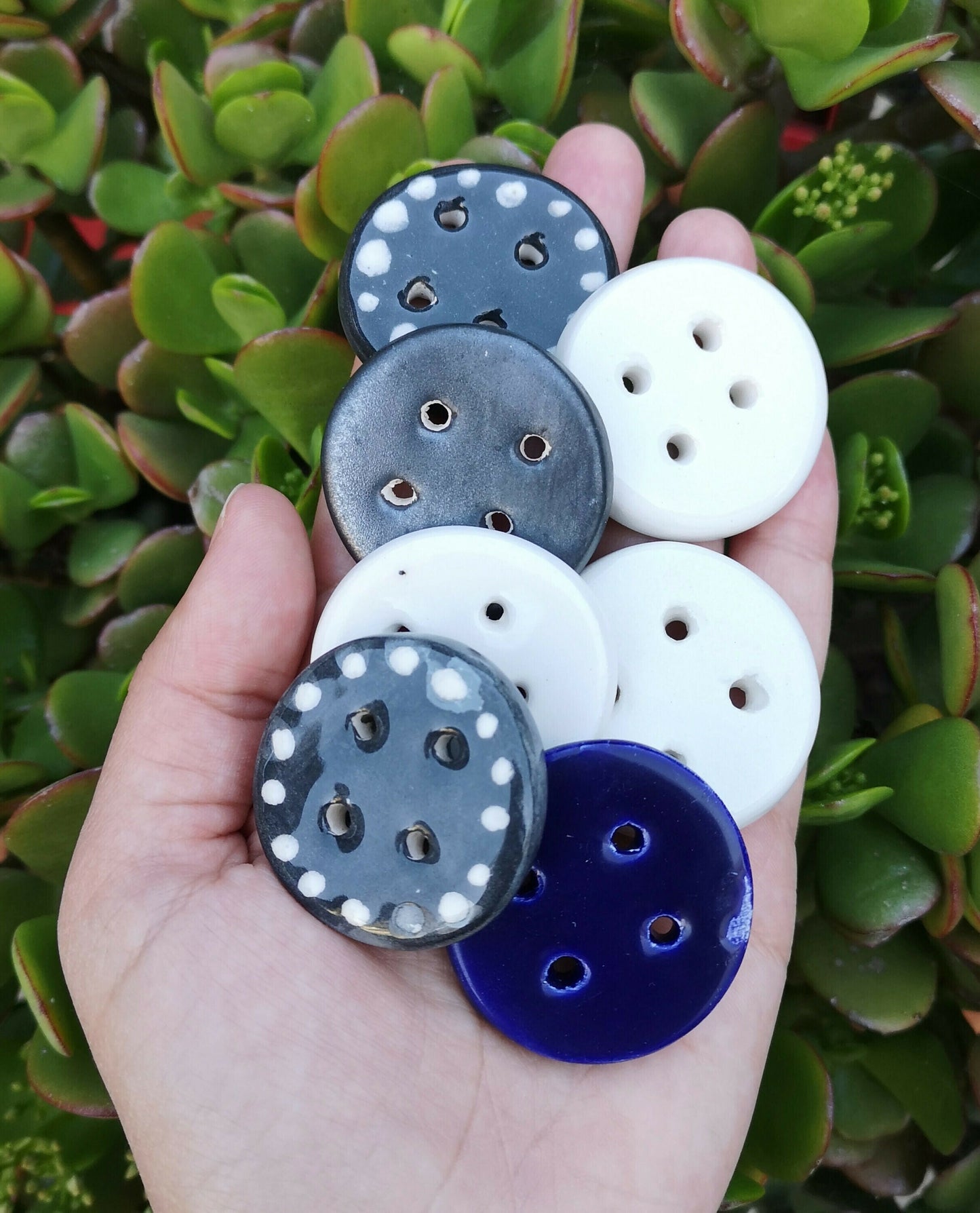 7Pc Black And White Sewing Buttons, Sewing Supplies And Notions, Strange And Unusual Elegant Button, Best Sellers Clay Buttons Round Novelty - Ceramica Ana Rafael