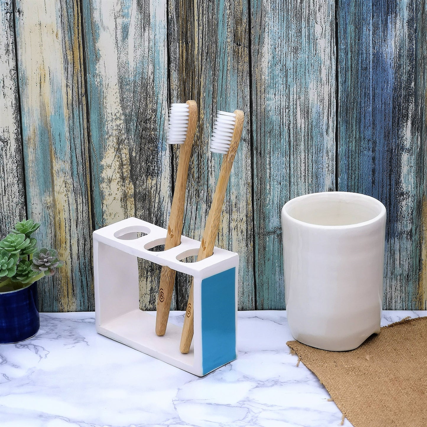 TOOTHBRUSH HOLDER, CERAMIC Cute Holder, Best Desk Organizer For Pens Pencils and Brushes, Zero Waste Gifts - Ceramica Ana Rafael