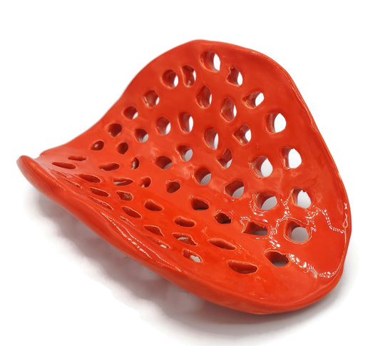 Handade Ceramic Draining Soap Holder With Holes and Organic Shape, Sponge Holder, Eco Friendly Shampoo Bar Dish Best Sustainable Gifts - Ceramica Ana Rafael