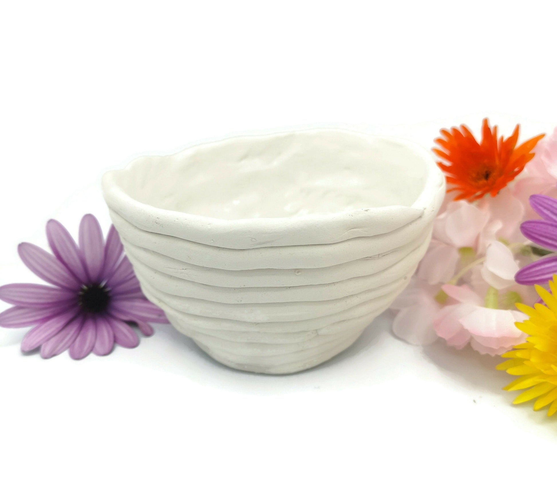 Handmade Ceramic White Bowl Candle Holder, Decorative Office Desk Accessories for Women, Textured Irregular Bowl, Mom birthday gift - Ceramica Ana Rafael