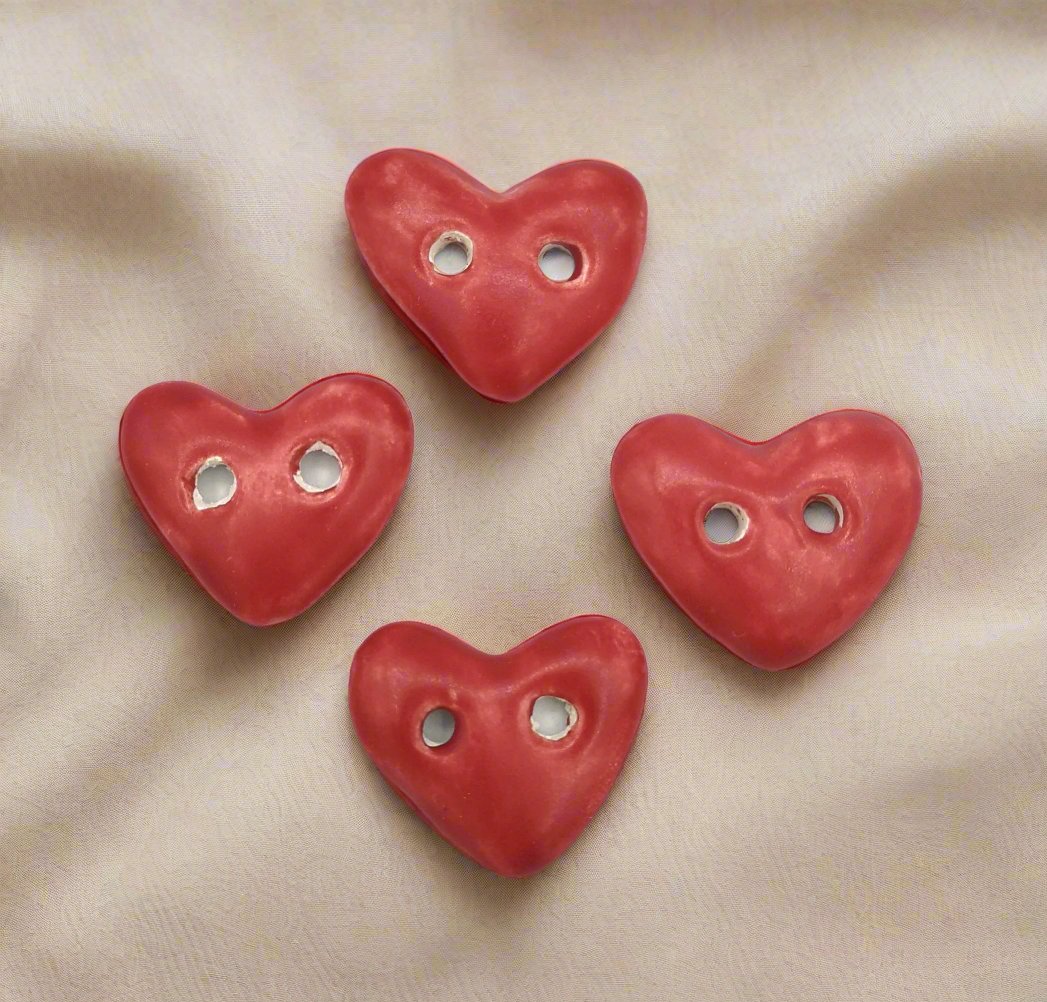 HEART BUTTON, NOVELTY Sewing Buttons, Set Of 4 Heart Shaped Buttons For Crafs, Ventines Day Decor - Ceramica Ana Rafael