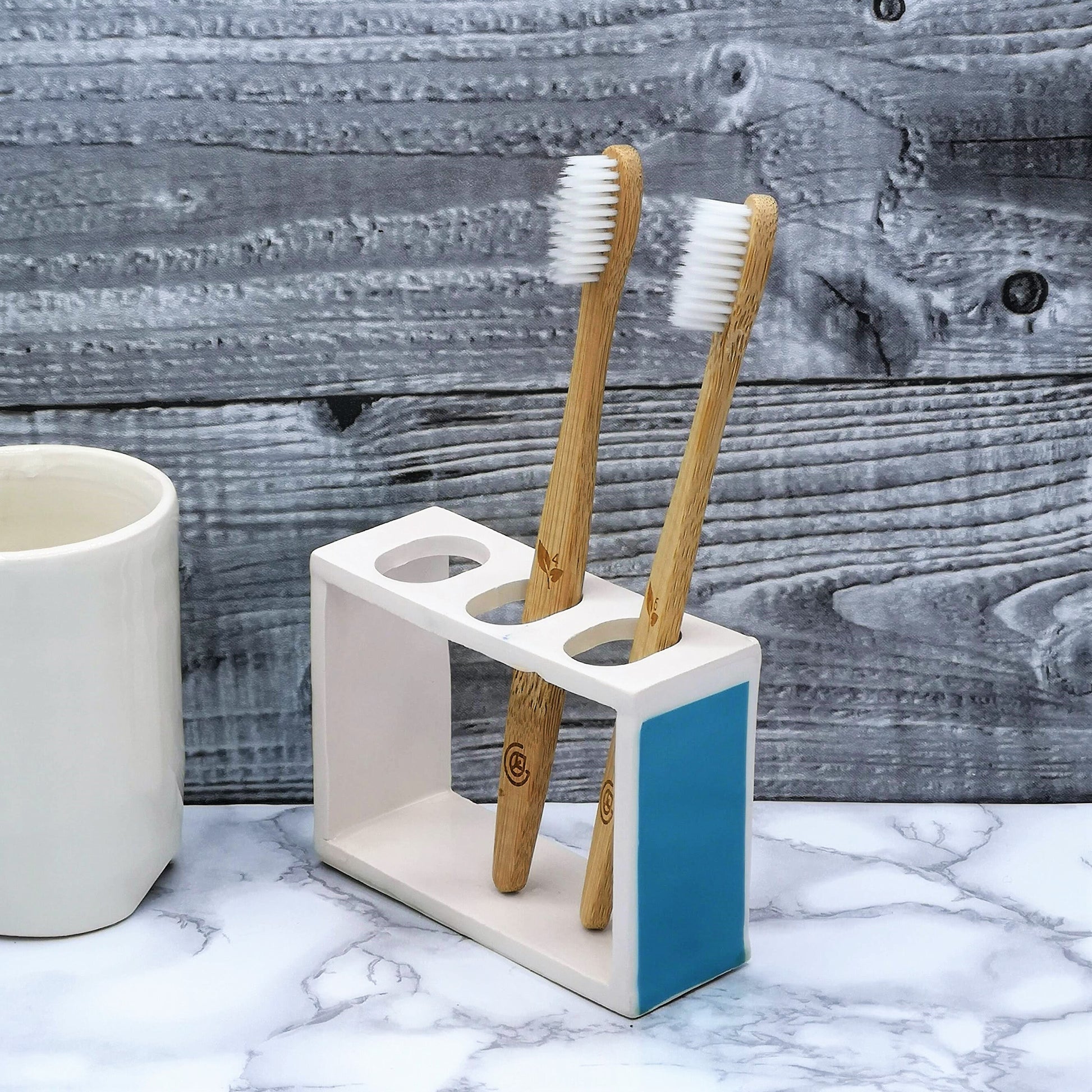 TOOTHBRUSH HOLDER, CERAMIC Cute Holder, Best Desk Organizer For Pens Pencils and Brushes, Zero Waste Gifts - Ceramica Ana Rafael