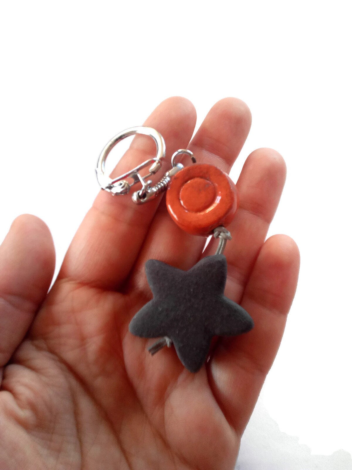 STAR KEY CHAIN, Cool Keychain For Men, Unique Keychain For Teacher, Handmade Keyring, Secret Santa Gifts, Beaded Keychain Accessories - Ceramica Ana Rafael