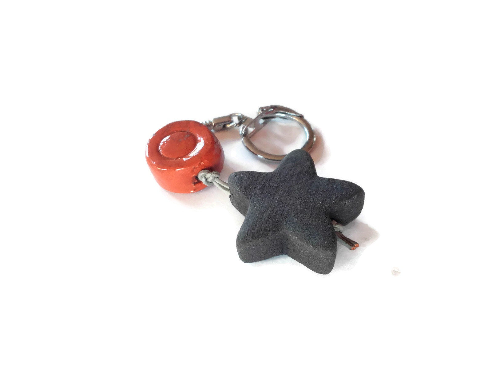 STAR KEY CHAIN, Cool Keychain For Men, Unique Keychain For Teacher, Handmade Keyring, Secret Santa Gifts, Beaded Keychain Accessories - Ceramica Ana Rafael