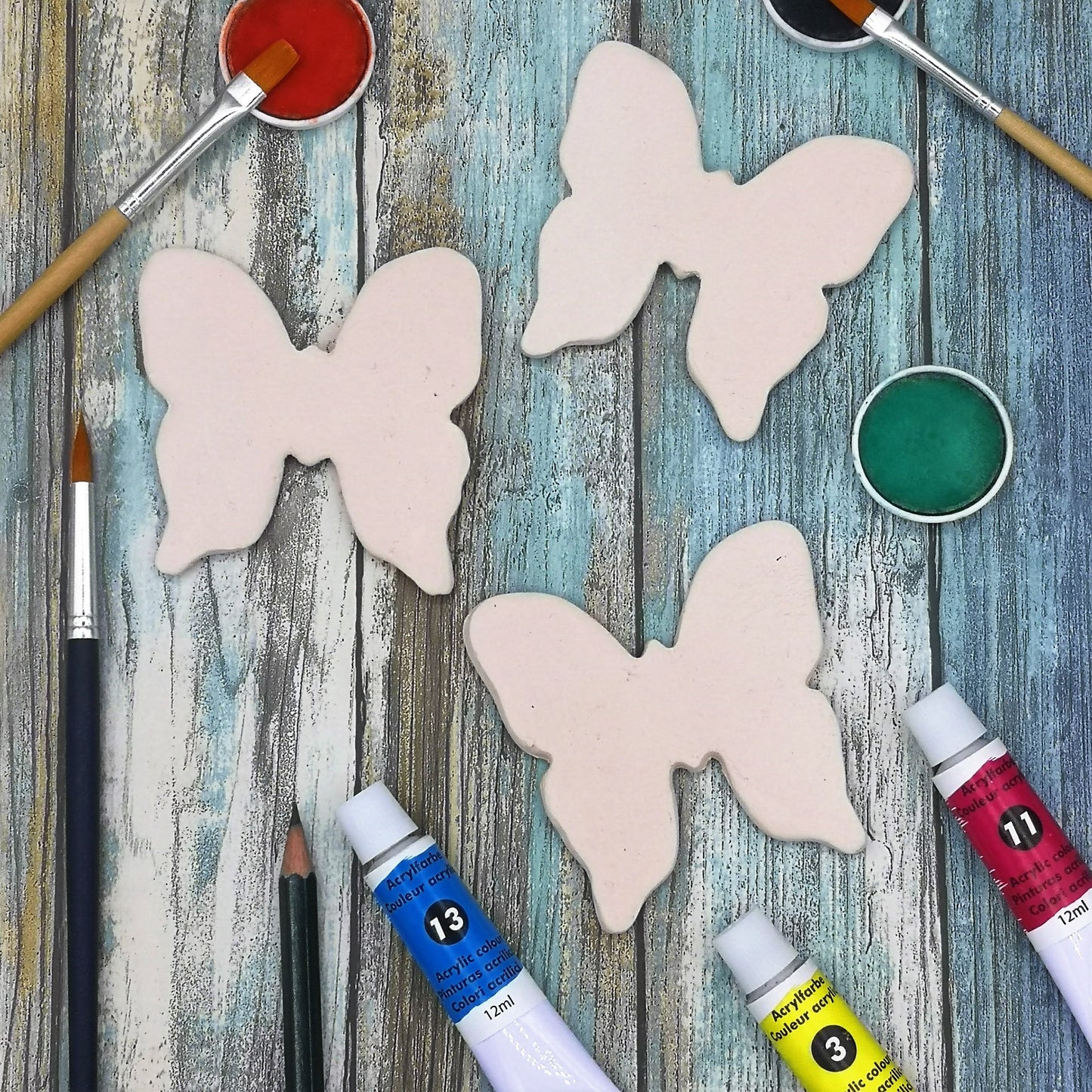 Butterfly Figurine Set, Unpainted Ceramic Bisque Ready To Paint, blank ornament for wedding favors for guests - Ceramica Ana Rafael