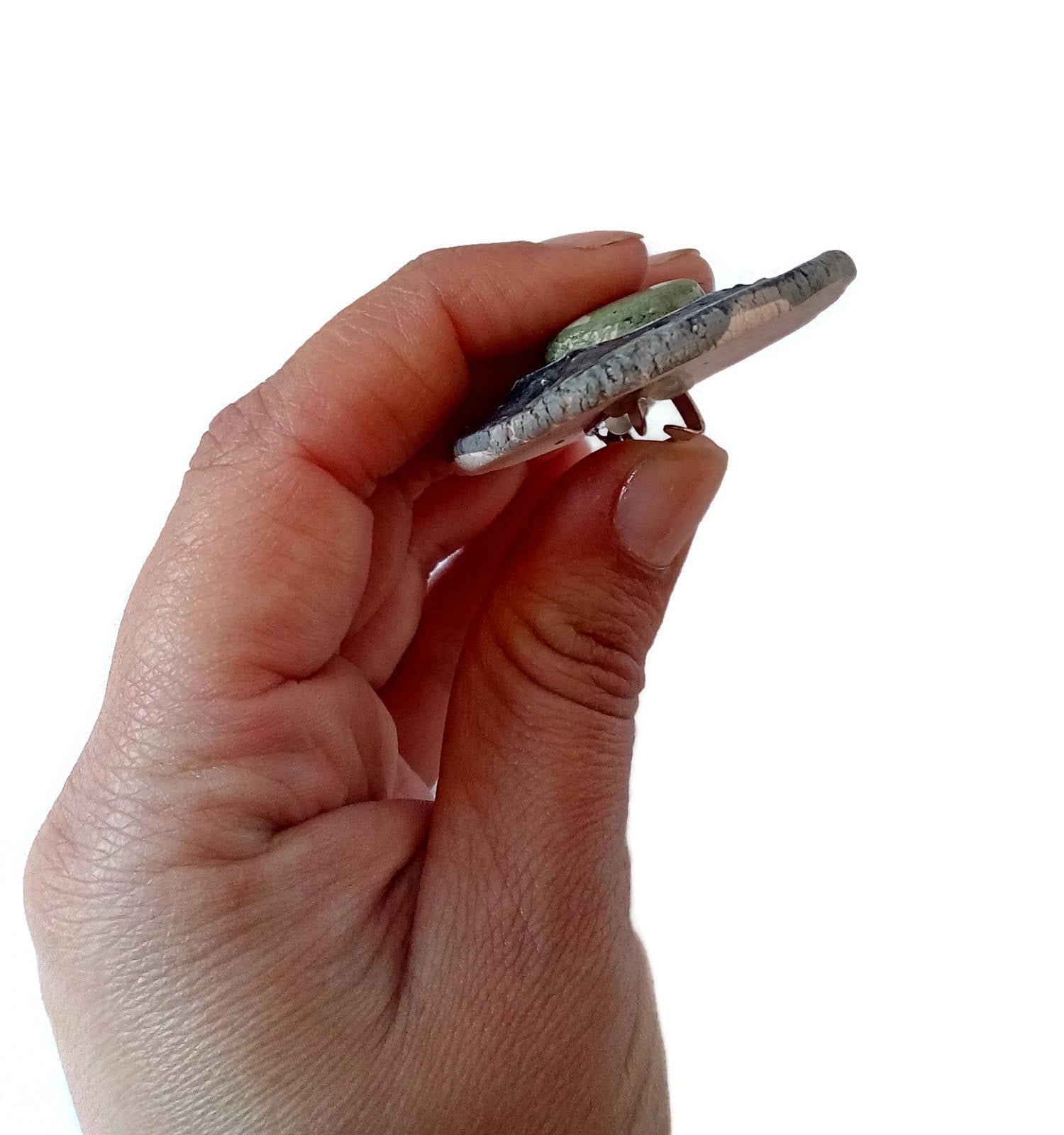 CAMEO BROOCH, ELEGANT Brooch, Small Ceramic Brooch With Victorian Look For Clothing, Unique Mothers Day Gift Brooches For Women - Ceramica Ana Rafael