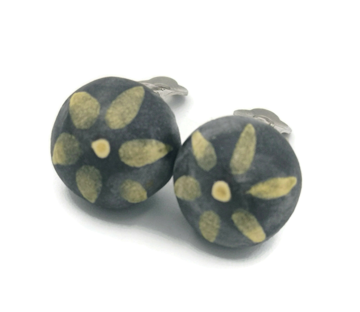 Black and Yellow Floral Clip On Earrings For Non Pierced Ears, Hand Painted Clay Stud Earrings, Handmade Jewelry For Mothers Day Gift - Ceramica Ana Rafael
