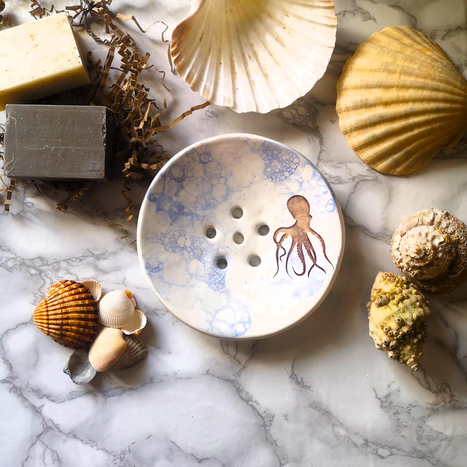 Octopus Ceramic Round Soap Dish with Drain - Keep Your Soap Dry and Fresh with This Sustainable Bathroom Accessory - Ceramica Ana Rafael