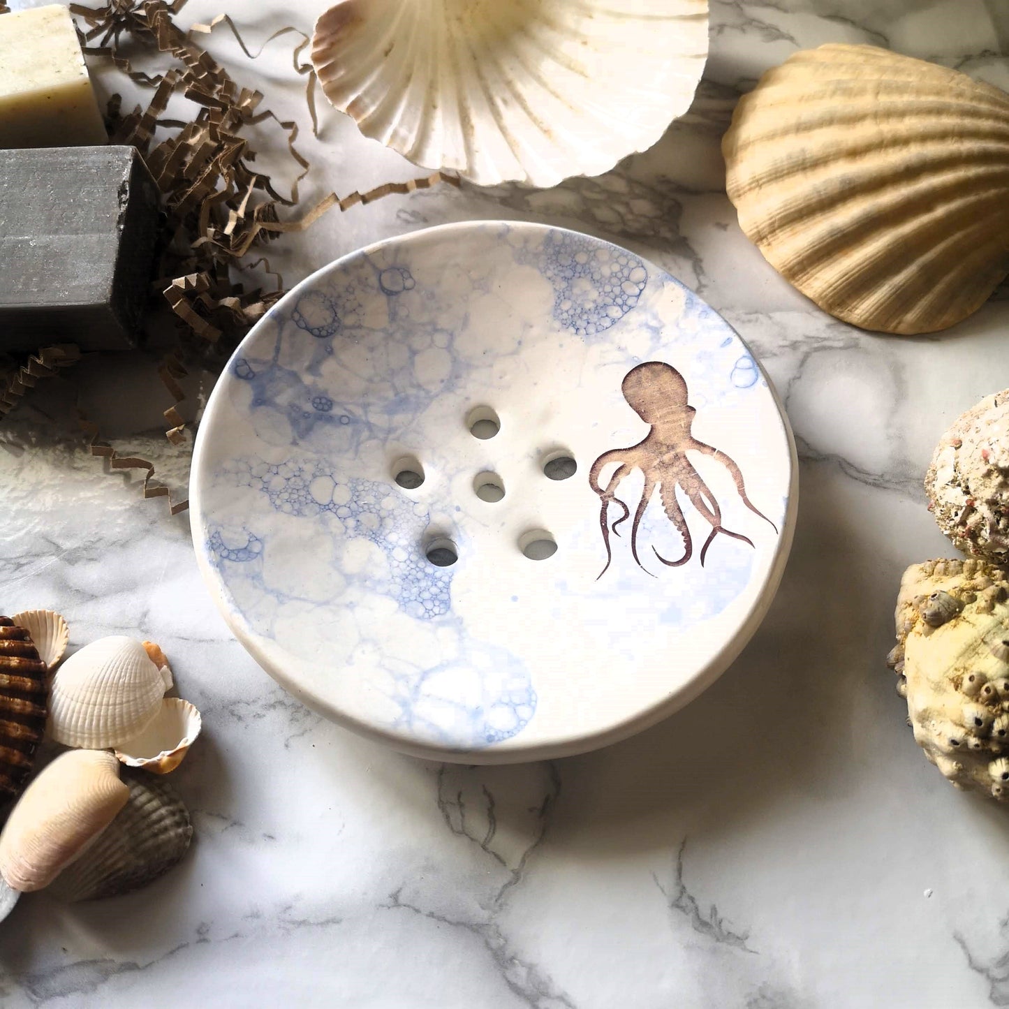 Octopus Ceramic Round Soap Dish with Drain - Keep Your Soap Dry and Fresh with This Sustainable Bathroom Accessory - Ceramica Ana Rafael