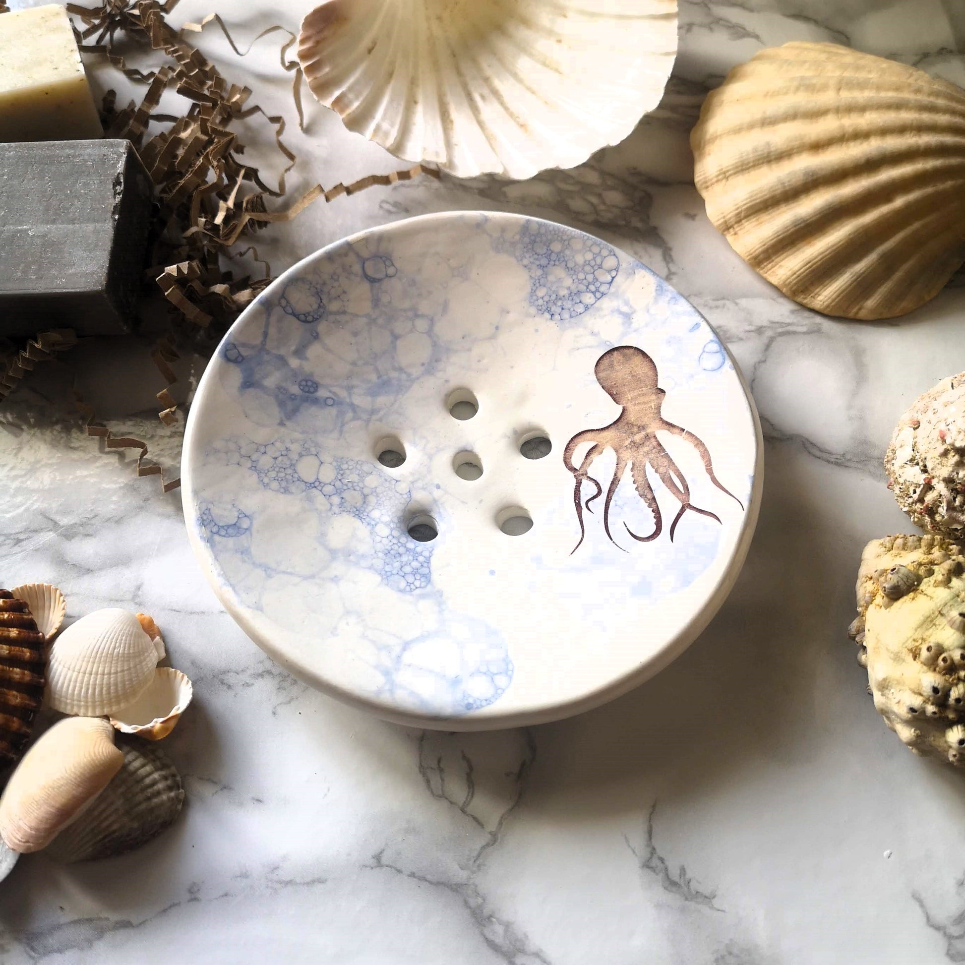 Octopus Ceramic Round Soap Dish with Drain - Keep Your Soap Dry and Fresh with This Sustainable Bathroom Accessory - Ceramica Ana Rafael