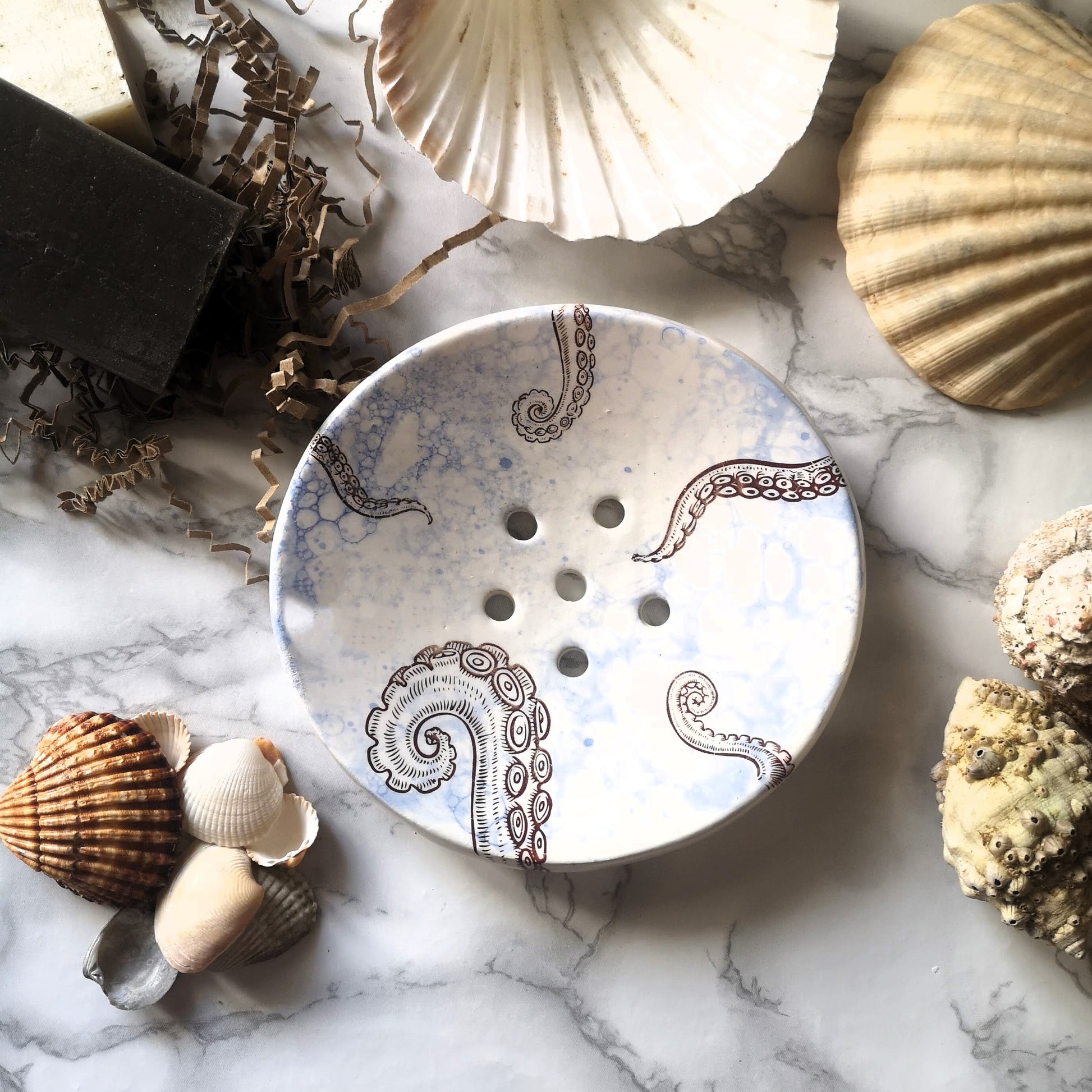 Octopus Ceramic Round Soap Dish with Drain - Keep Your Soap Dry and Fresh with This Sustainable Bathroom Accessory - Ceramica Ana Rafael