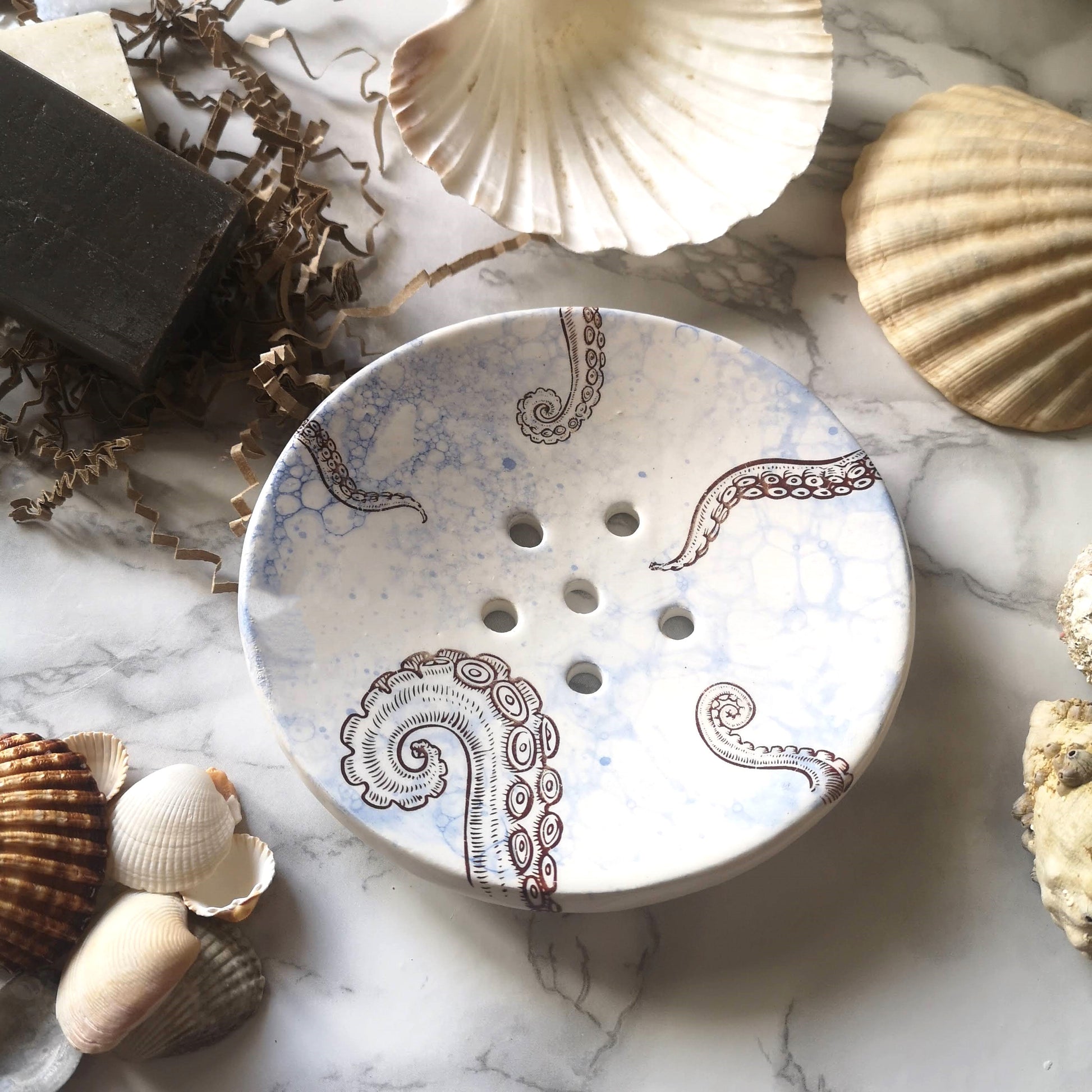 Octopus Ceramic Round Soap Dish with Drain - Keep Your Soap Dry and Fresh with This Sustainable Bathroom Accessory - Ceramica Ana Rafael