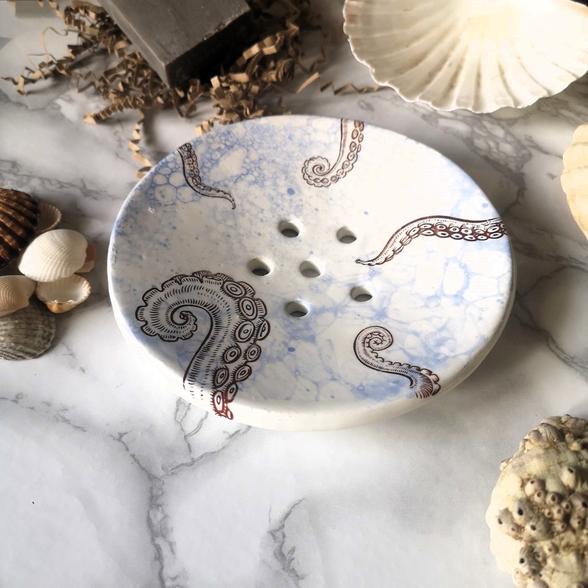 Octopus Ceramic Round Soap Dish with Drain - Keep Your Soap Dry and Fresh with This Sustainable Bathroom Accessory - Ceramica Ana Rafael